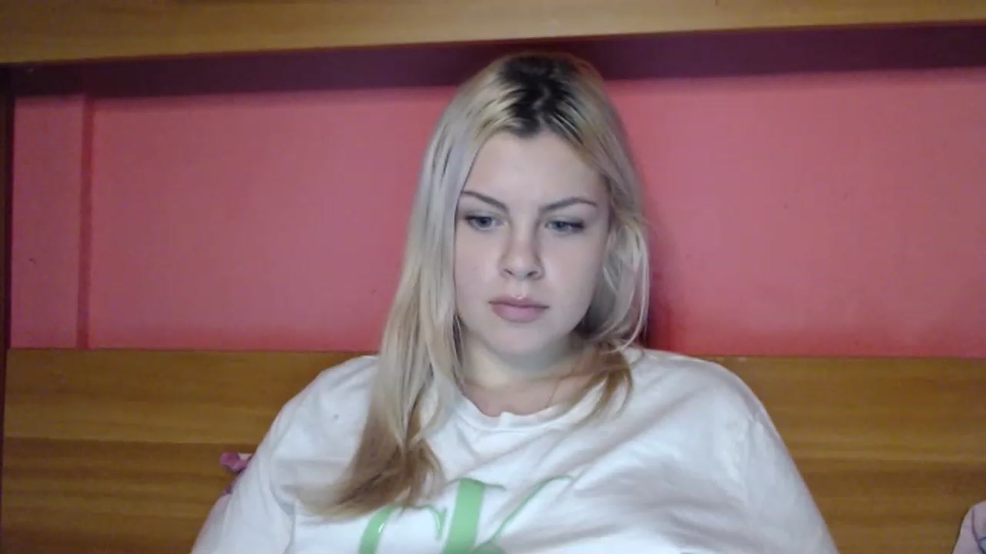 Gallery image thumbnail from BonnieeBlue's myfreecams stream on, 12/26/2022, 14:33 image 16 of 20