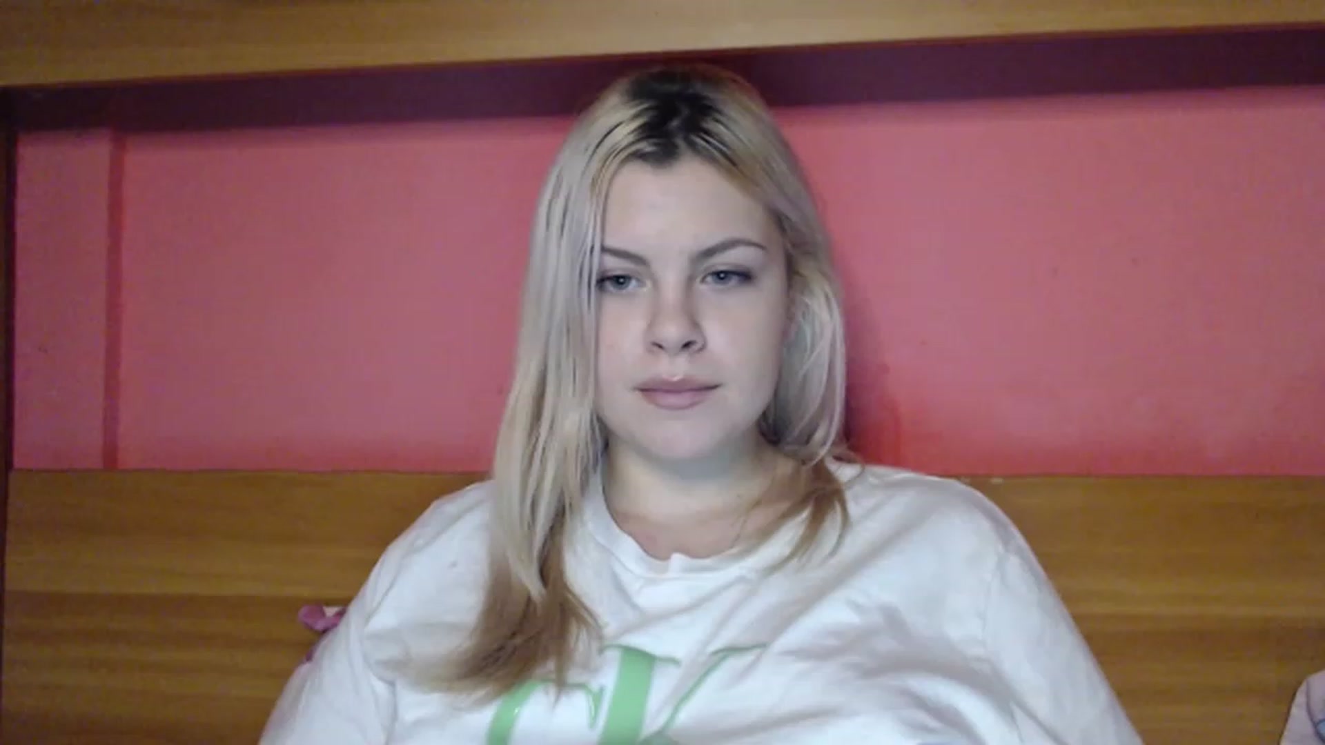 Gallery image thumbnail from BonnieeBlue's myfreecams stream on, 12/26/2022, 14:33 image 12 of 20