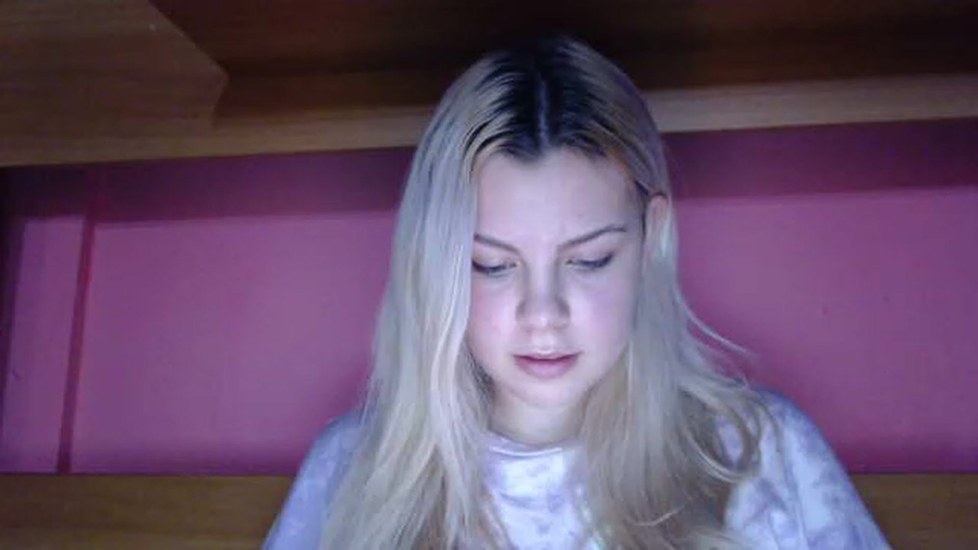 Gallery image thumbnail from BonnieeBlue's myfreecams stream on, 12/29/2022, 13:53 image 17 of 20