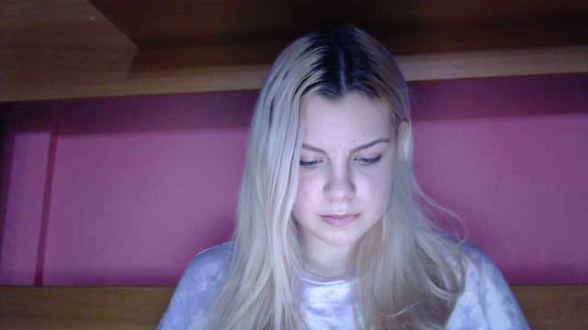 Gallery image thumbnail from BonnieeBlue's myfreecams stream on, 12/29/2022, 13:53 image 19 of 20