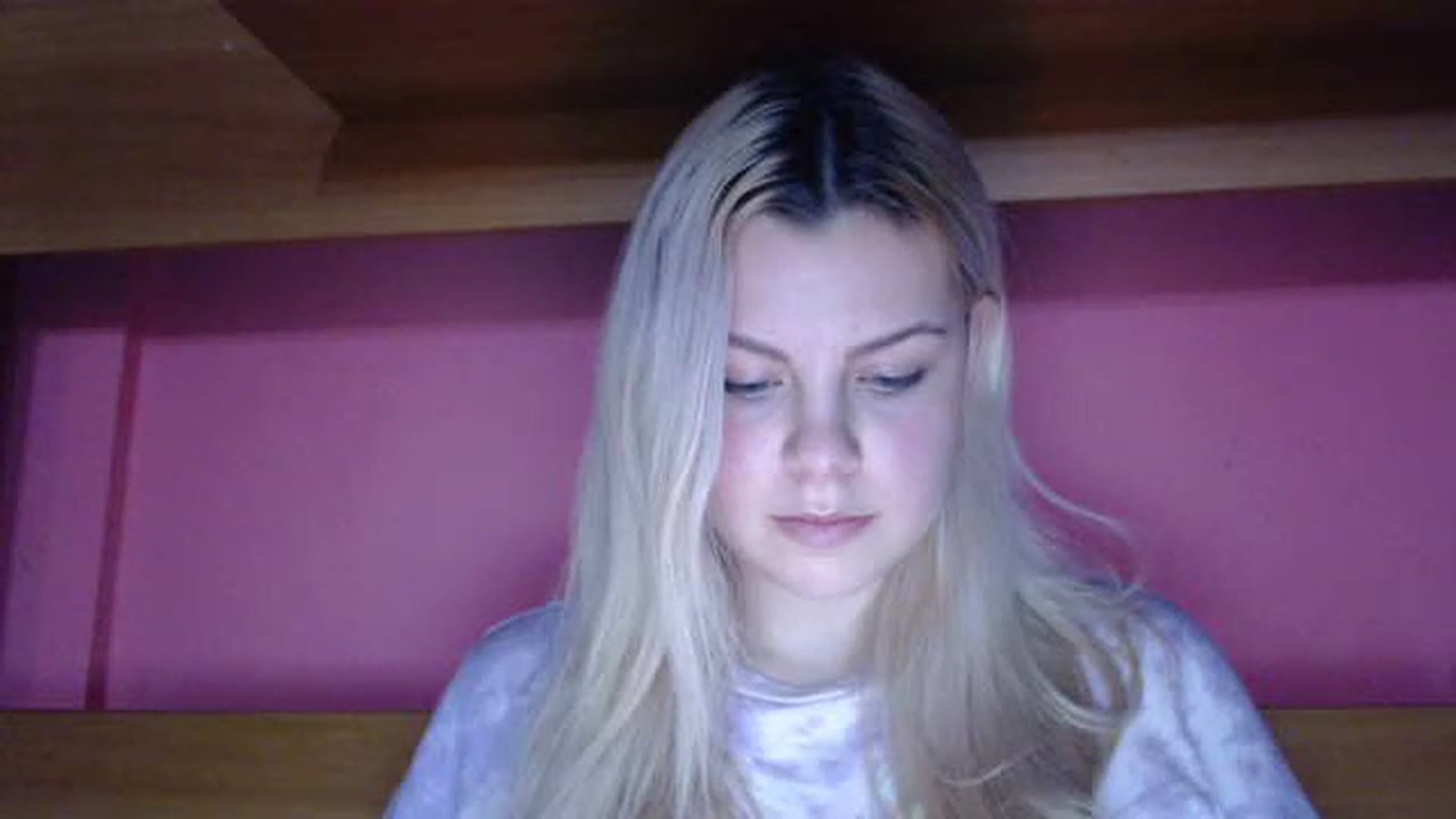 Gallery image thumbnail from BonnieeBlue's myfreecams stream on, 12/29/2022, 13:53 image 18 of 20