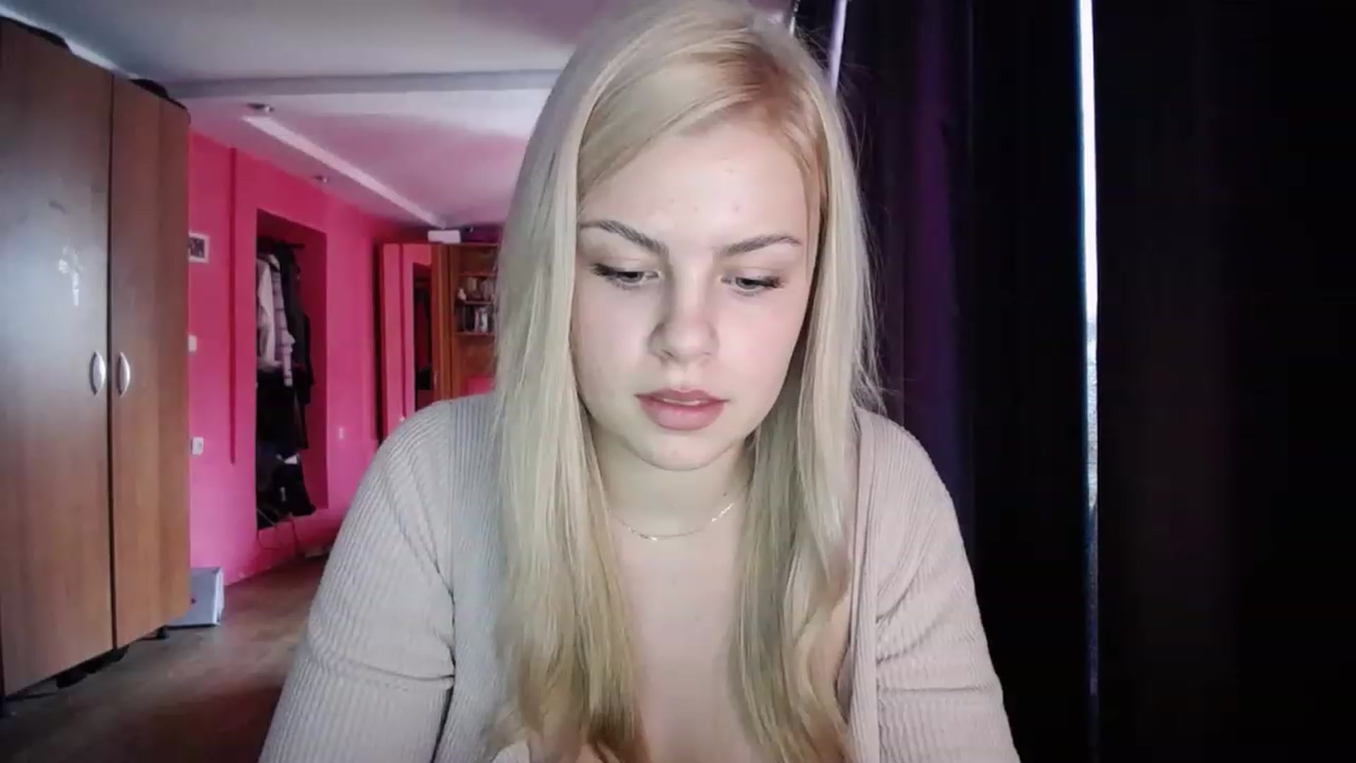 Gallery image thumbnail from BonnieeBlue's myfreecams stream on, 02/17/2023, 12:19 image 13 of 20