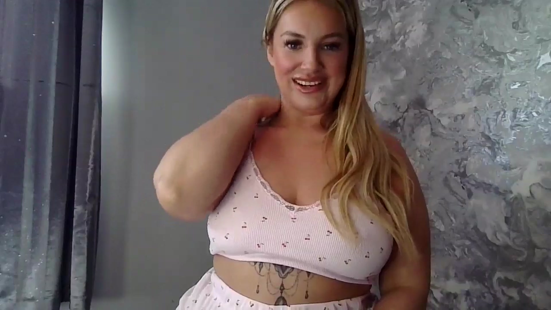 Gallery image thumbnail from Bonniex5's myfreecams stream on, 03/18/2025, 11:08 image 3 of 20