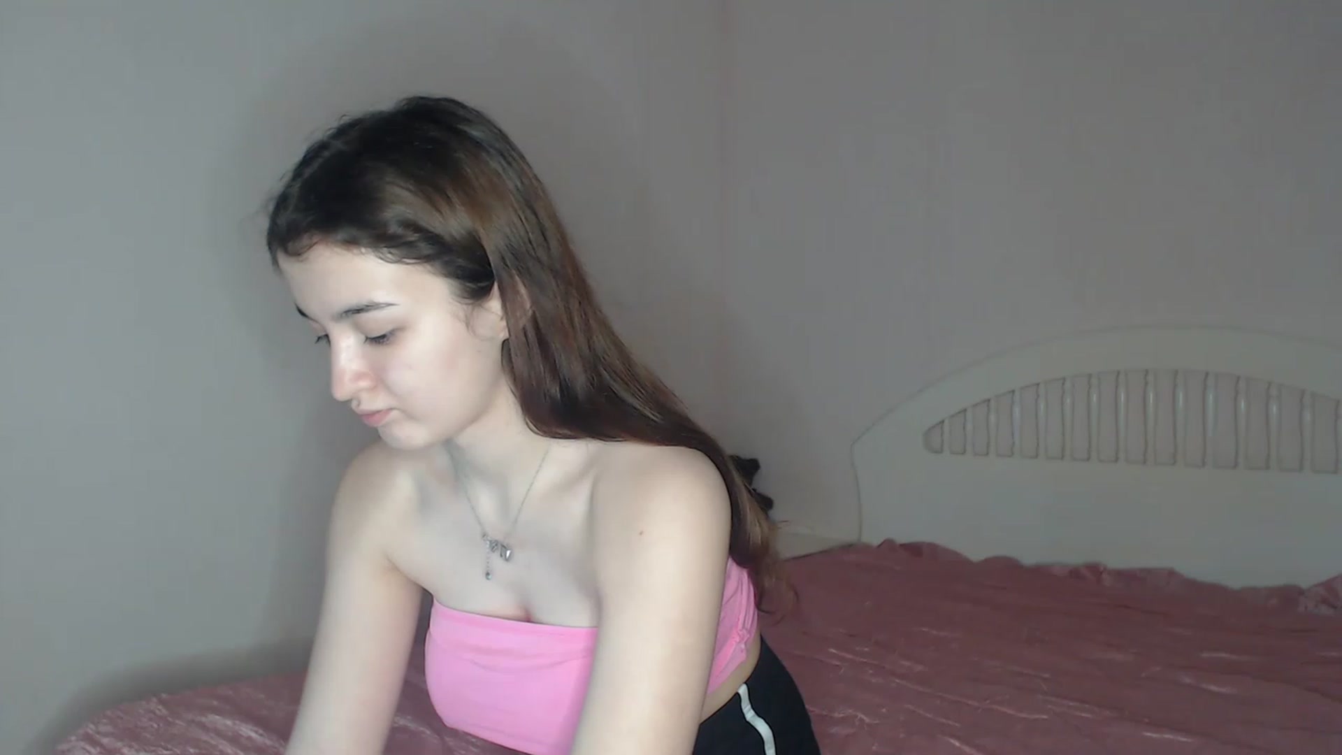 Gallery image thumbnail from Bonnikukla's myfreecams stream on, 11/25/2022, 24:06 image 4 of 20