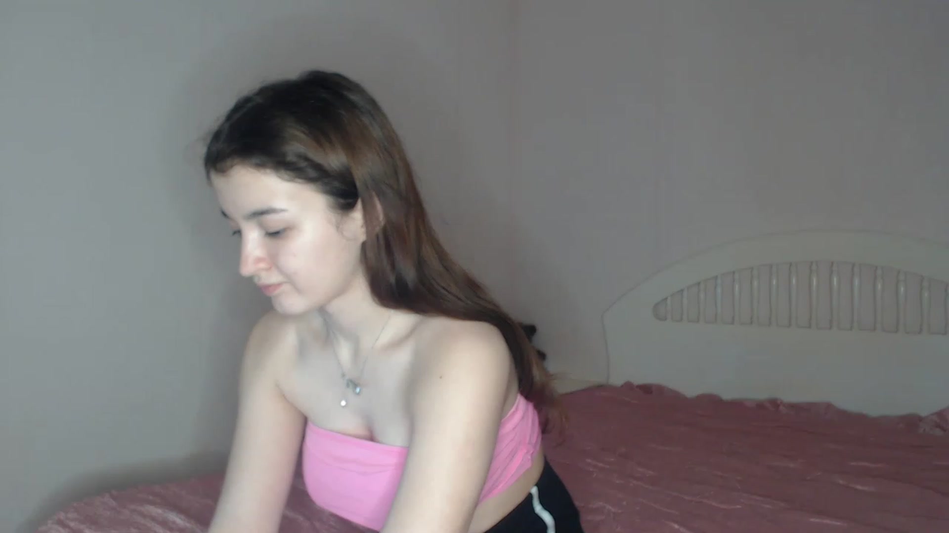 Gallery image thumbnail from Bonnikukla's myfreecams stream on, 11/25/2022, 24:06 image 2 of 20