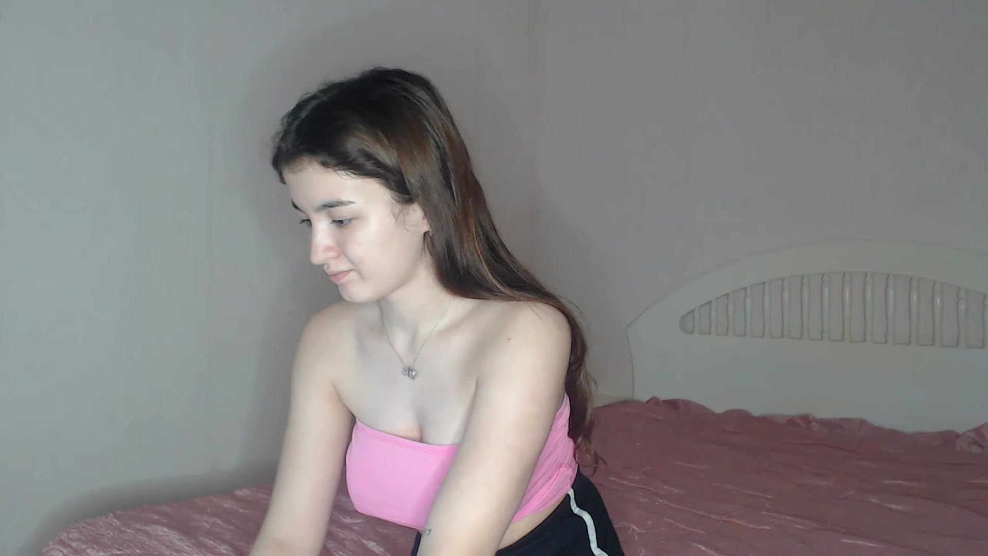 Gallery image thumbnail from Bonnikukla's myfreecams stream on, 11/25/2022, 01:42 image 14 of 20