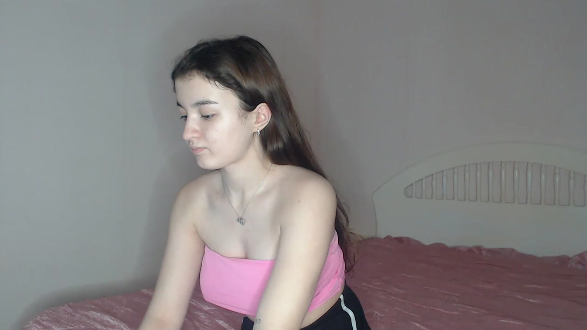 Gallery image thumbnail from Bonnikukla's myfreecams stream on, 11/25/2022, 01:42 image 2 of 20