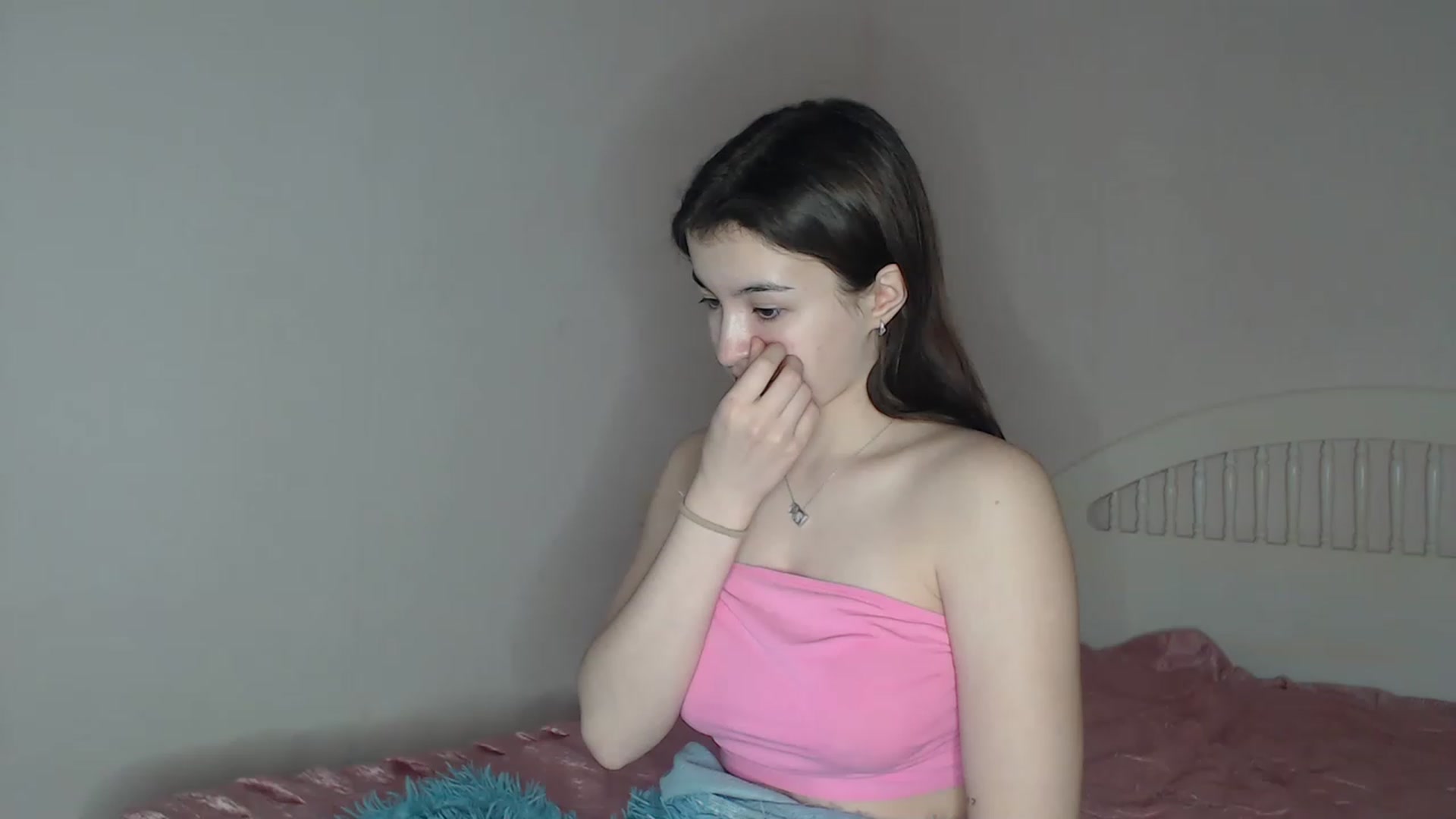 Gallery image thumbnail from Bonnikukla's myfreecams stream on, 11/30/2022, 23:33 image 12 of 20