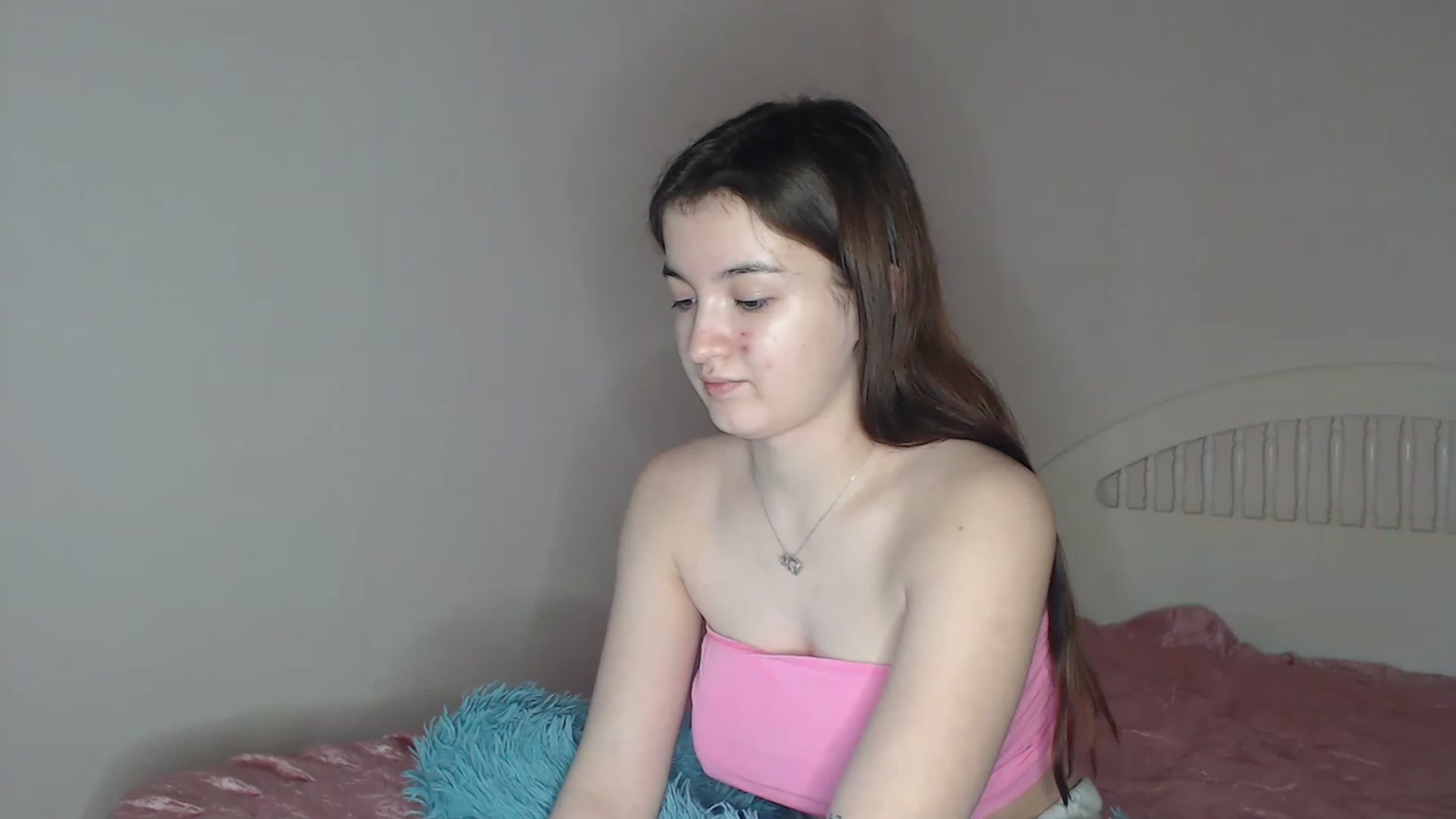 Gallery image thumbnail from Bonnikukla's myfreecams stream on, 12/01/2022, 24:32 image 10 of 20