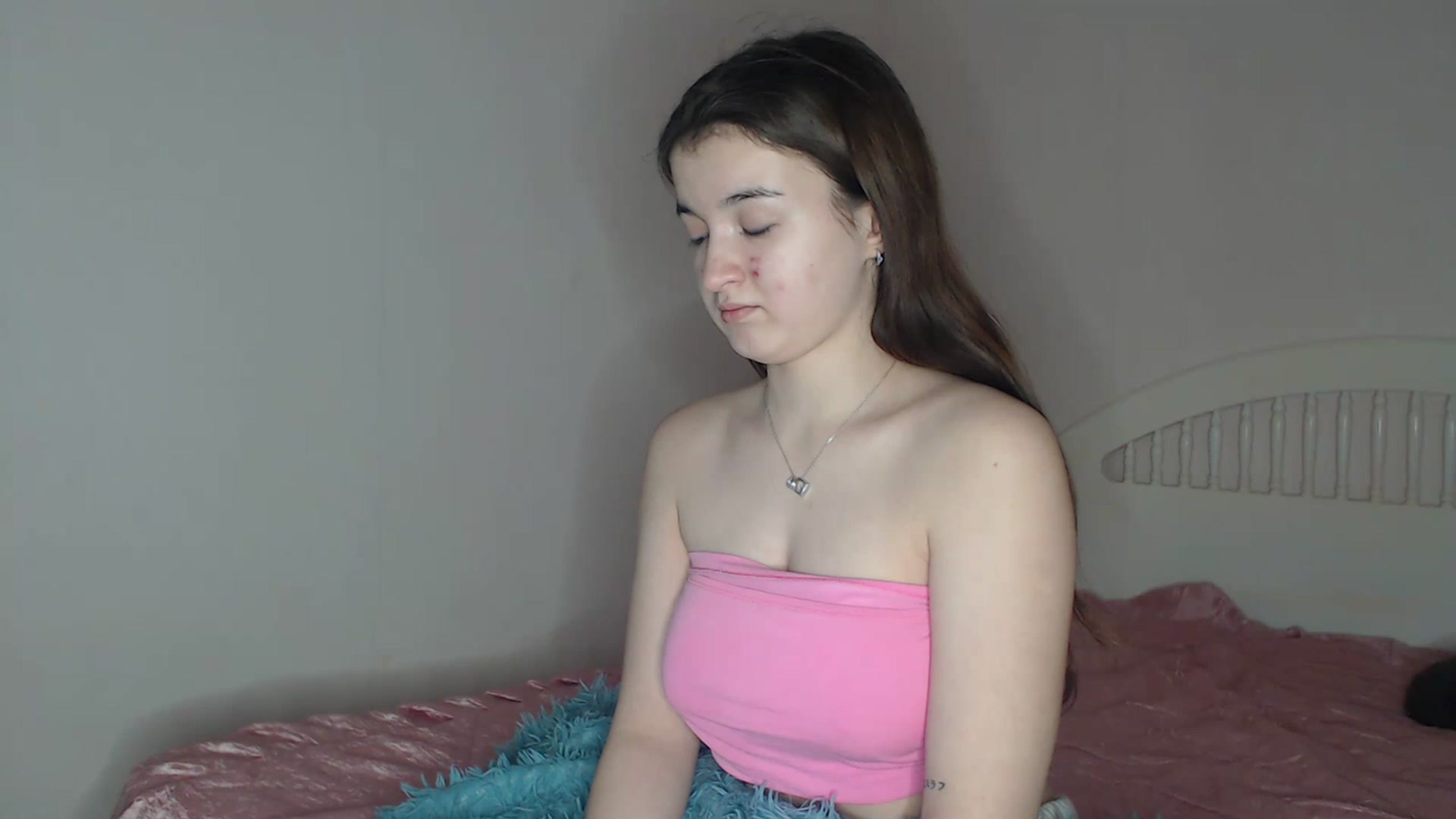 Gallery image thumbnail from Bonnikukla's myfreecams stream on, 12/01/2022, 02:25 image 13 of 20