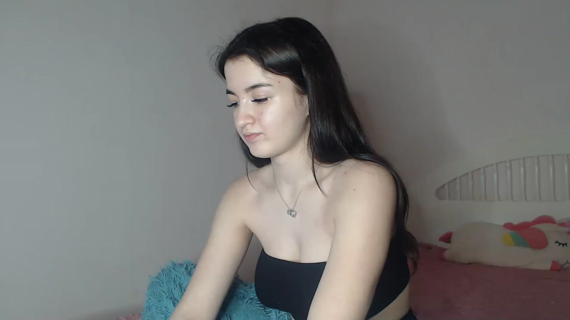 Gallery image thumbnail from Bonnikukla's myfreecams stream on, 12/18/2022, 18:20 image 17 of 20