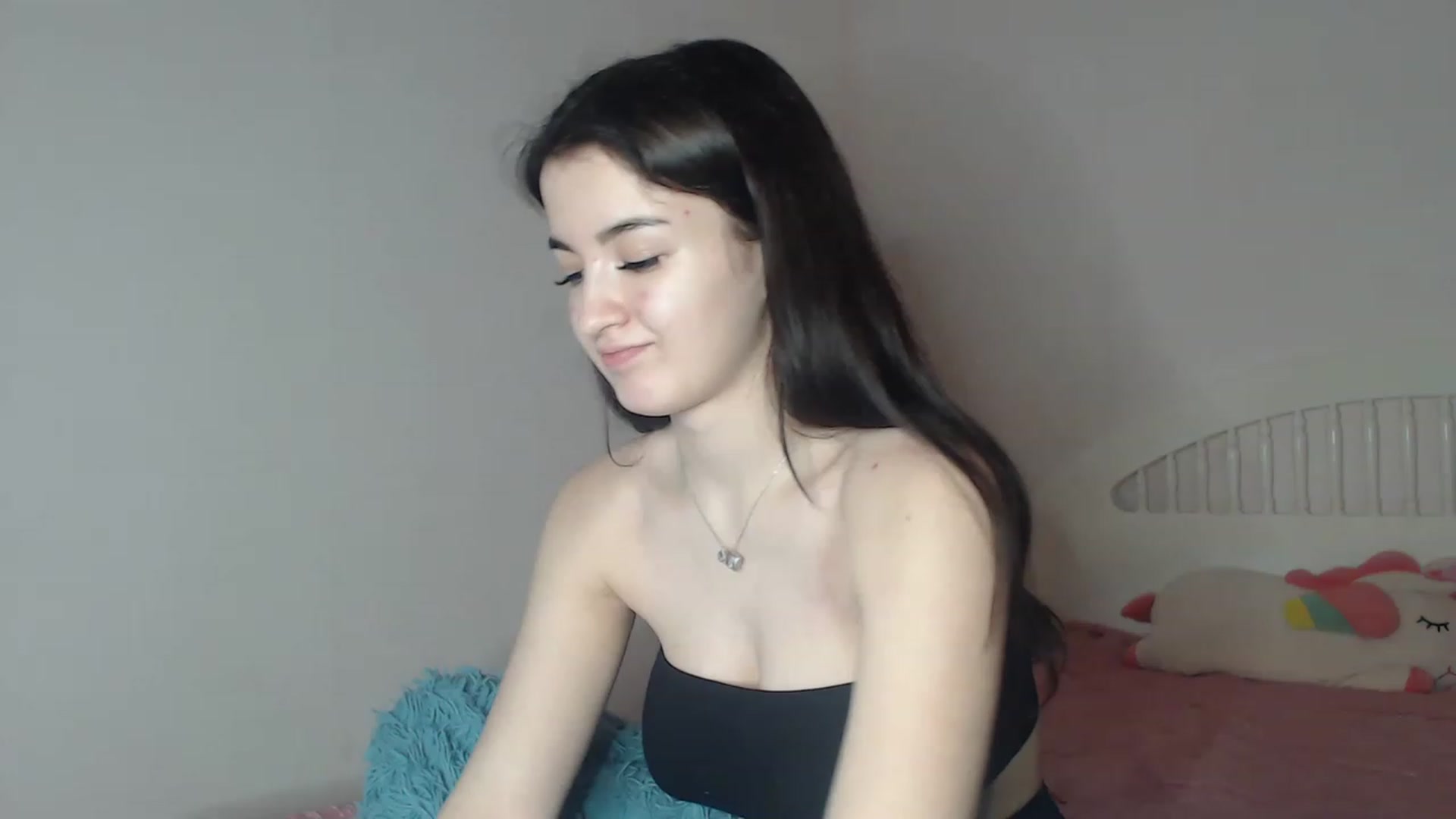 Gallery image thumbnail from Bonnikukla's myfreecams stream on, 12/18/2022, 18:20 image 15 of 20