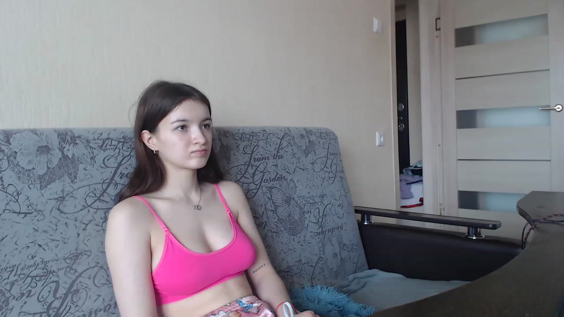 Gallery image thumbnail from Bonnikukla's myfreecams stream on, 06/19/2023, 07:50 image 5 of 20