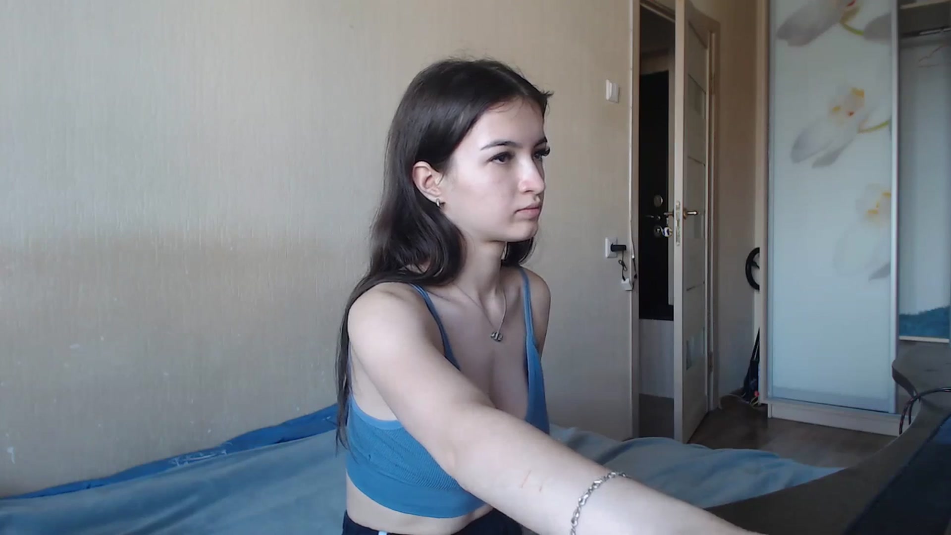 Gallery image thumbnail from Bonnikukla's myfreecams stream on, 09/15/2023, 08:37 image 19 of 20