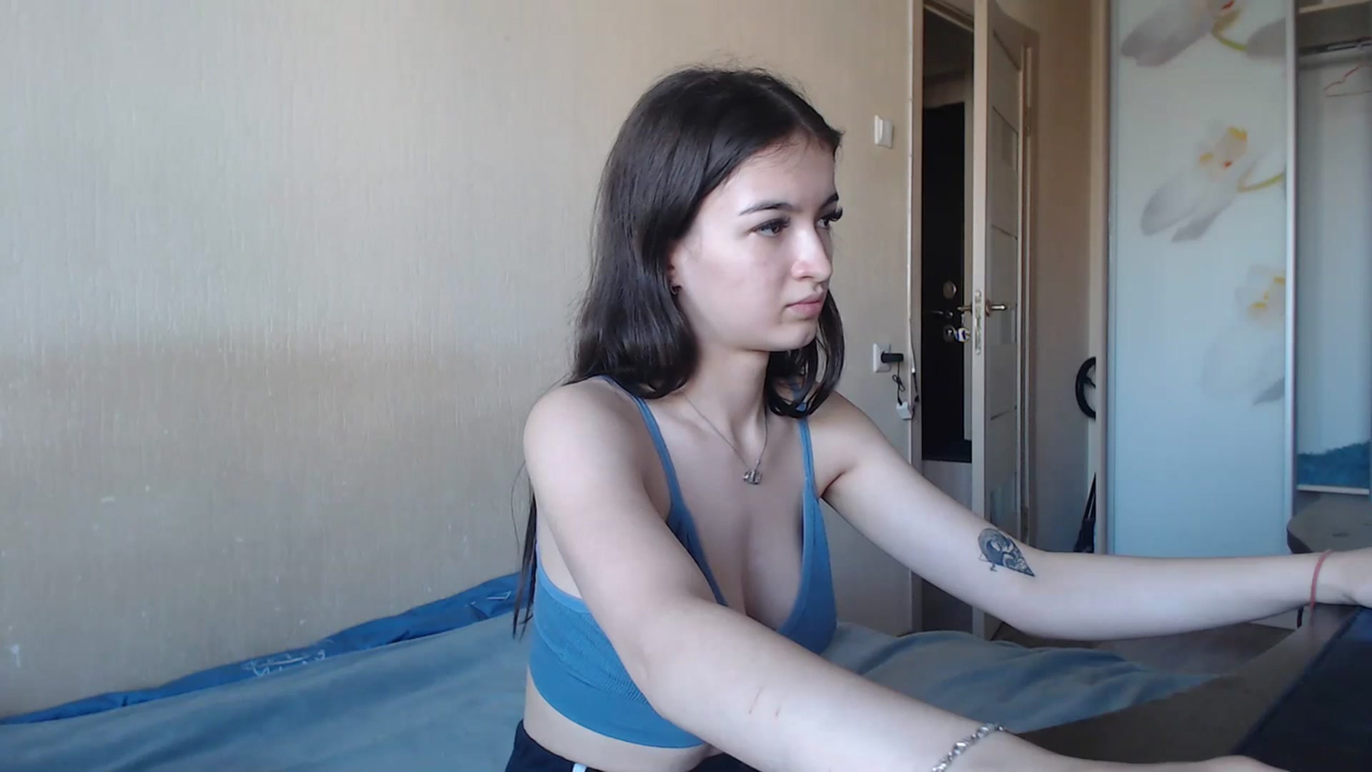 Gallery image thumbnail from Bonnikukla's myfreecams stream on, 09/15/2023, 09:18 image 9 of 20