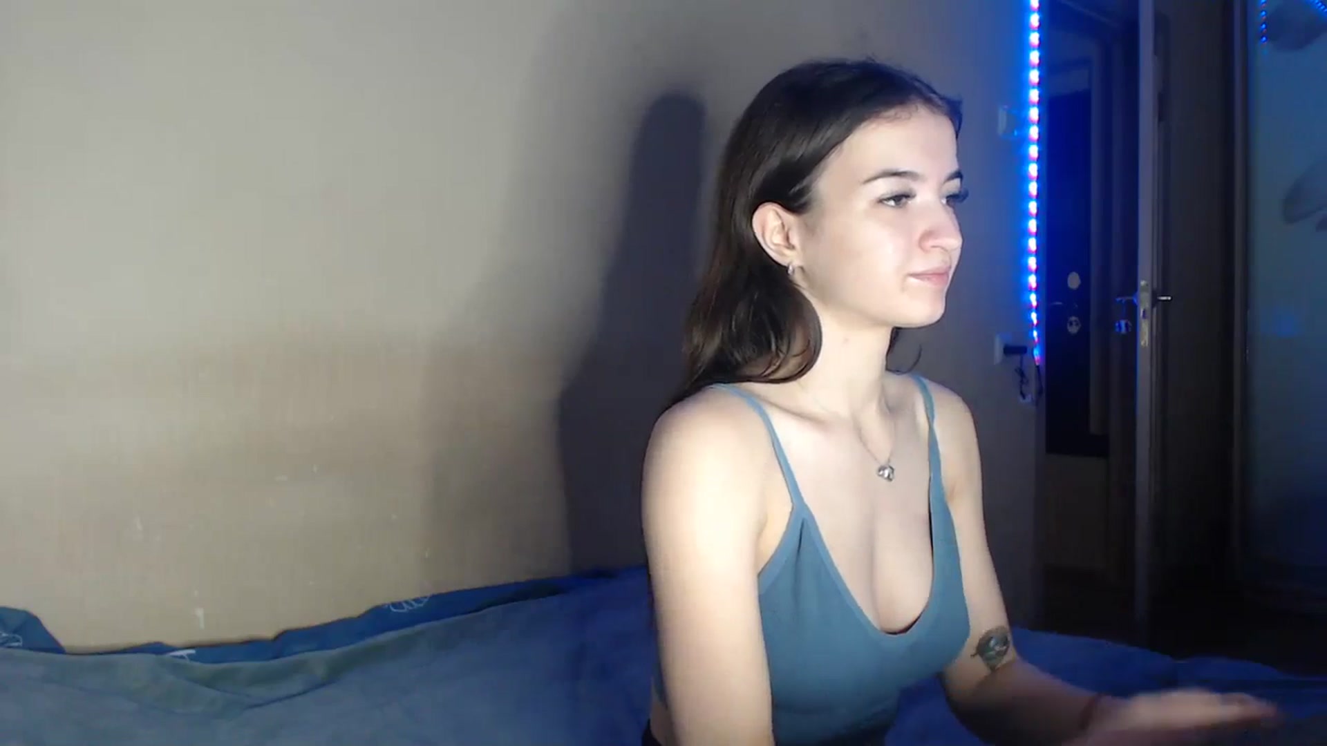 Gallery image thumbnail from Bonnikukla's myfreecams stream on, 09/15/2023, 20:40 image 17 of 20