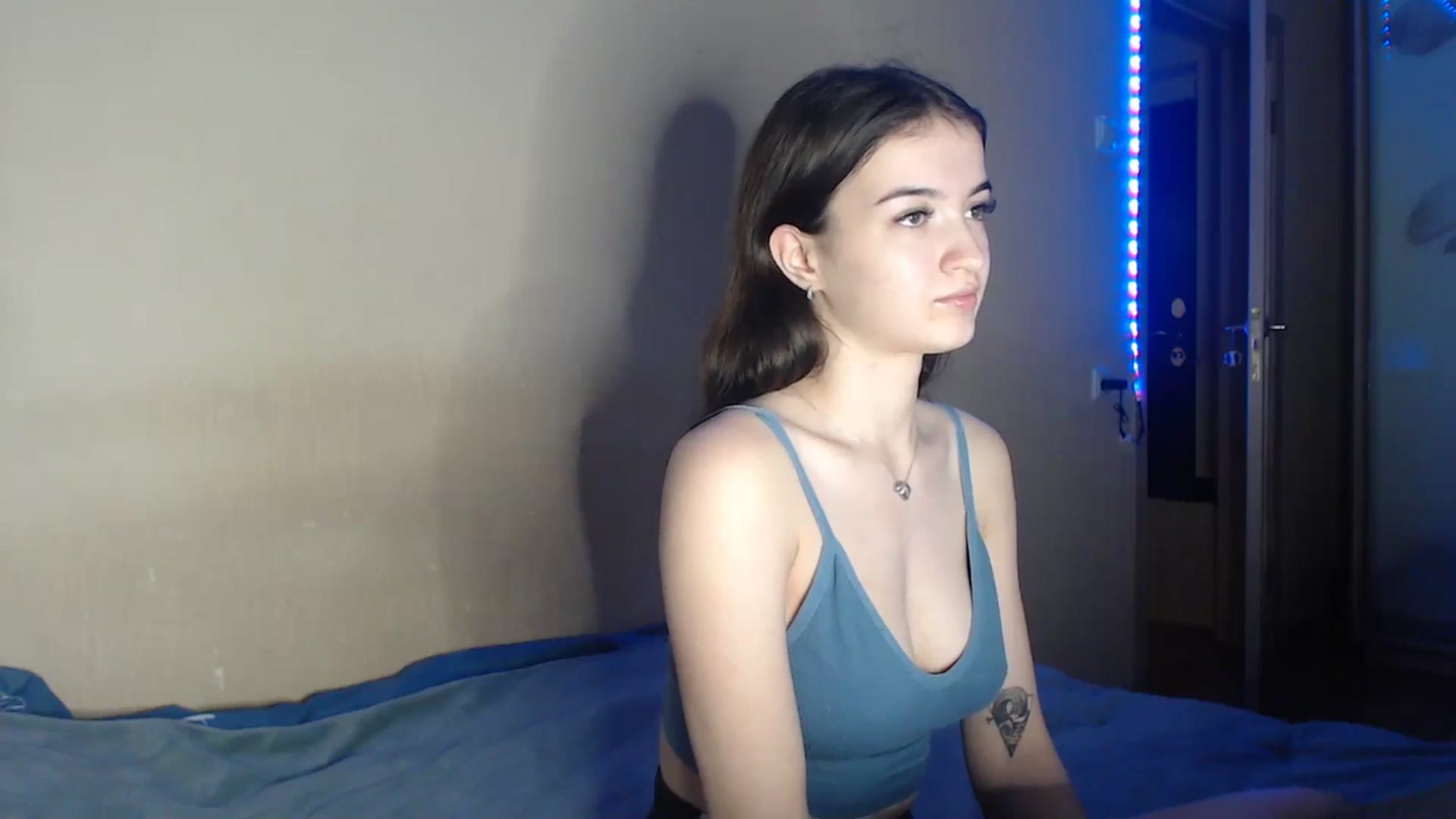 Gallery image thumbnail from Bonnikukla's myfreecams stream on, 09/15/2023, 20:40 image 12 of 20