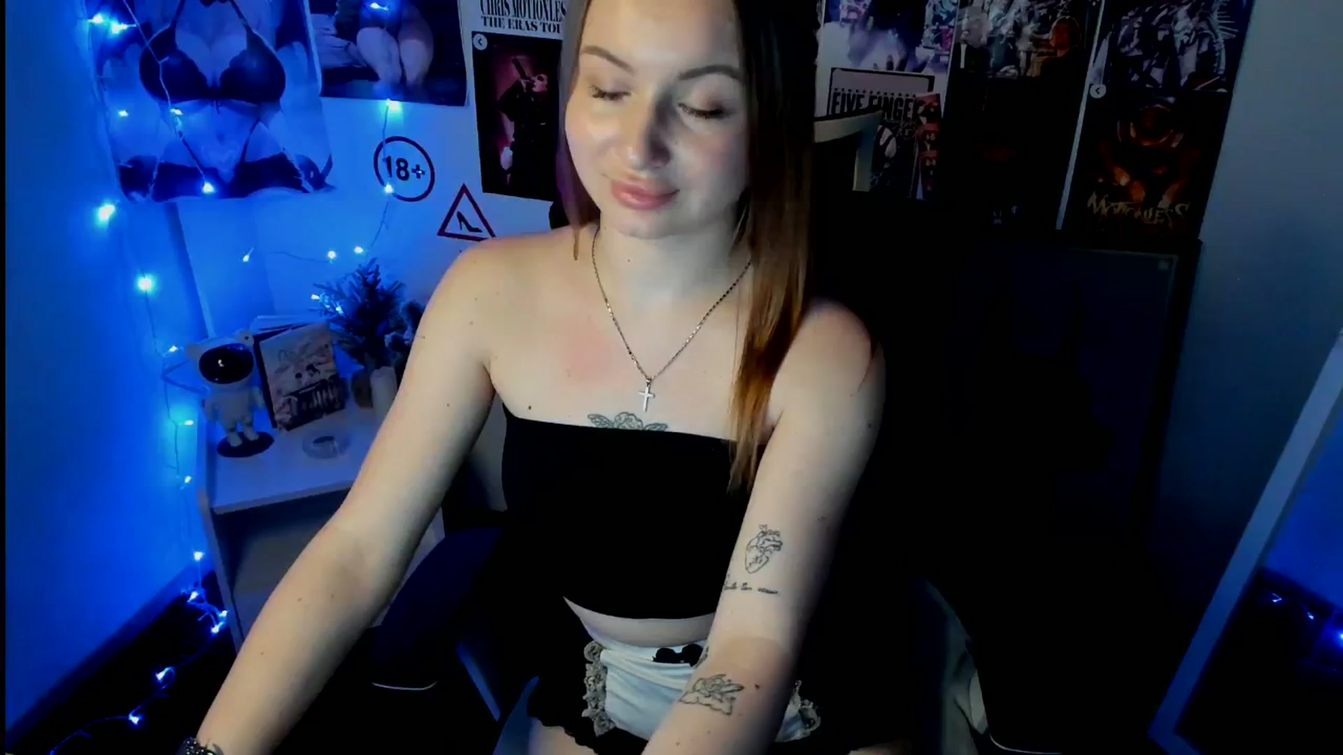 Gallery image thumbnail from Bony_Kiss's myfreecams stream on, 10/26/2025, 11:42 image 9 of 20