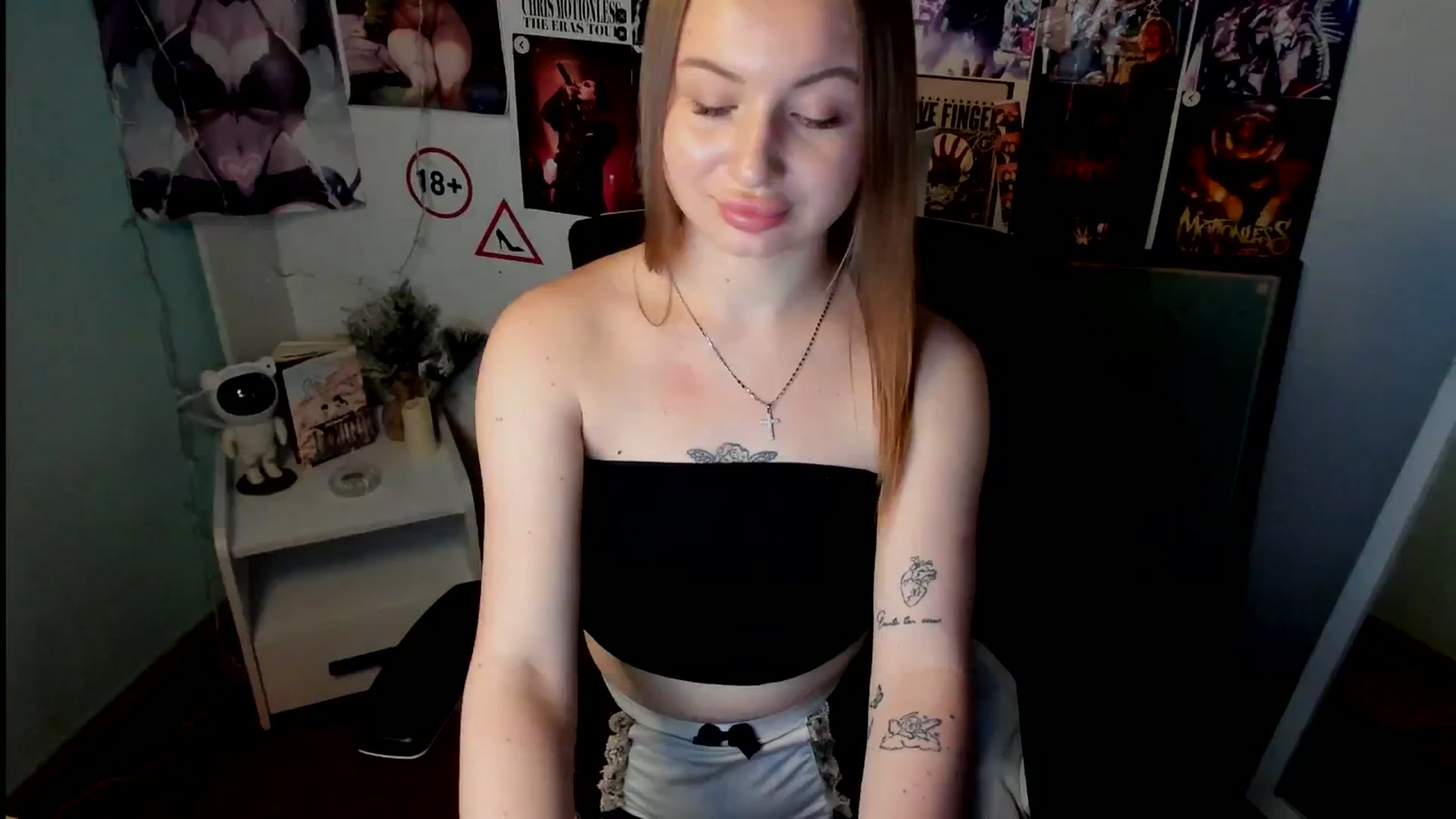 Gallery image thumbnail from Bony_Kiss's myfreecams stream on, 10/26/2025, 11:42 image 19 of 20