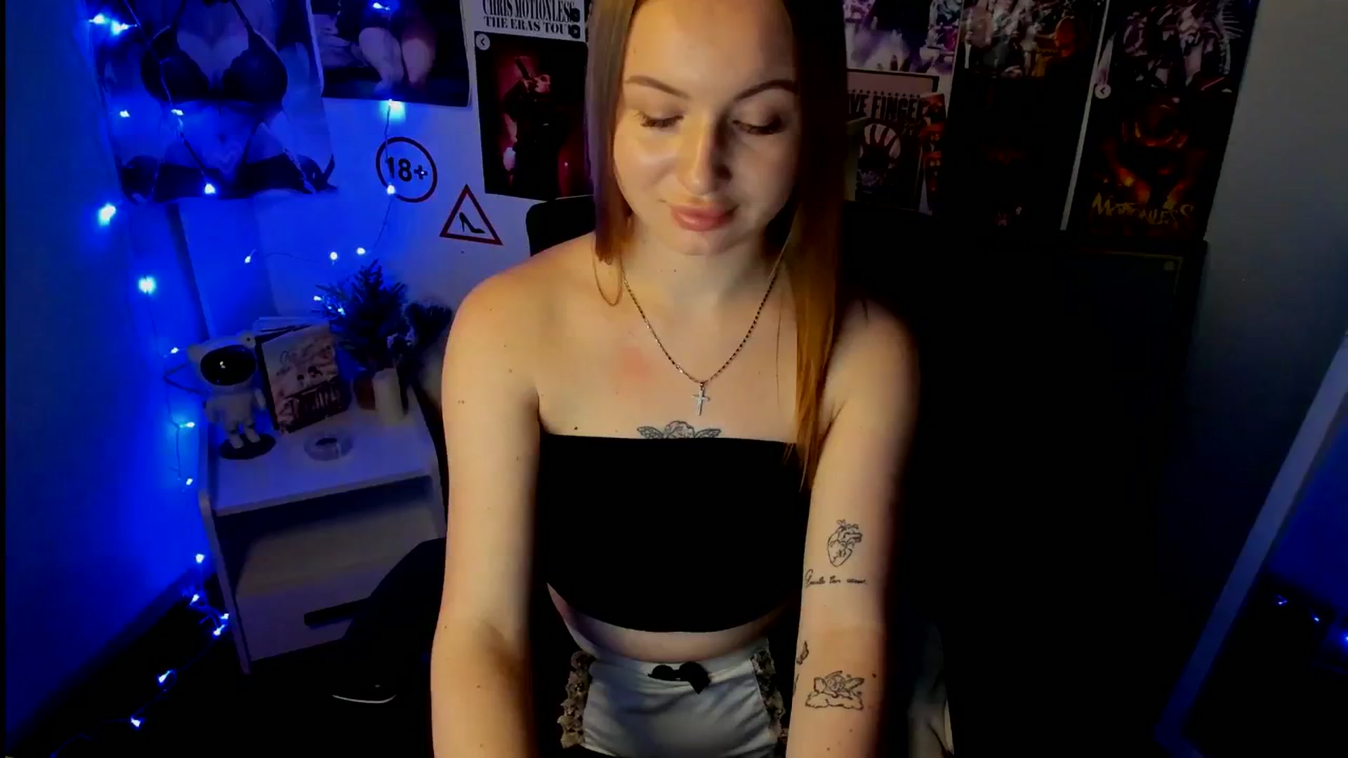 Gallery image thumbnail from Bony_Kiss's myfreecams stream on, 10/26/2025, 11:42 image 15 of 20