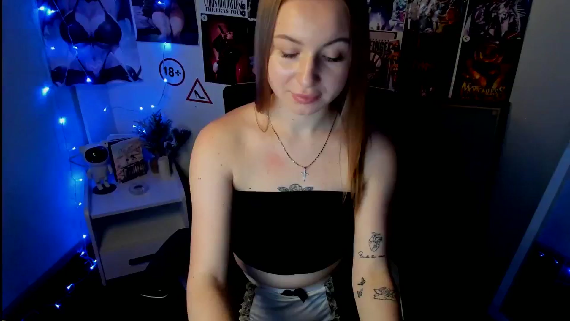 Gallery image thumbnail from Bony_Kiss's myfreecams stream on, 10/26/2025, 11:42 image 14 of 20
