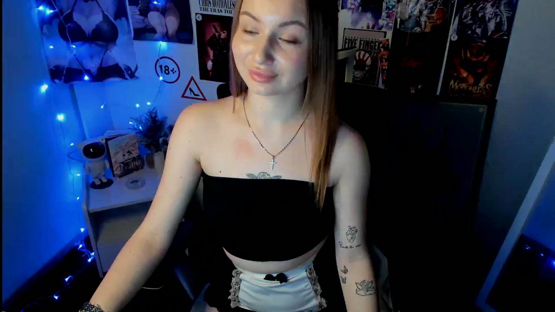 Gallery image thumbnail from Bony_Kiss's myfreecams stream on, 10/26/2025, 11:42 image 13 of 20