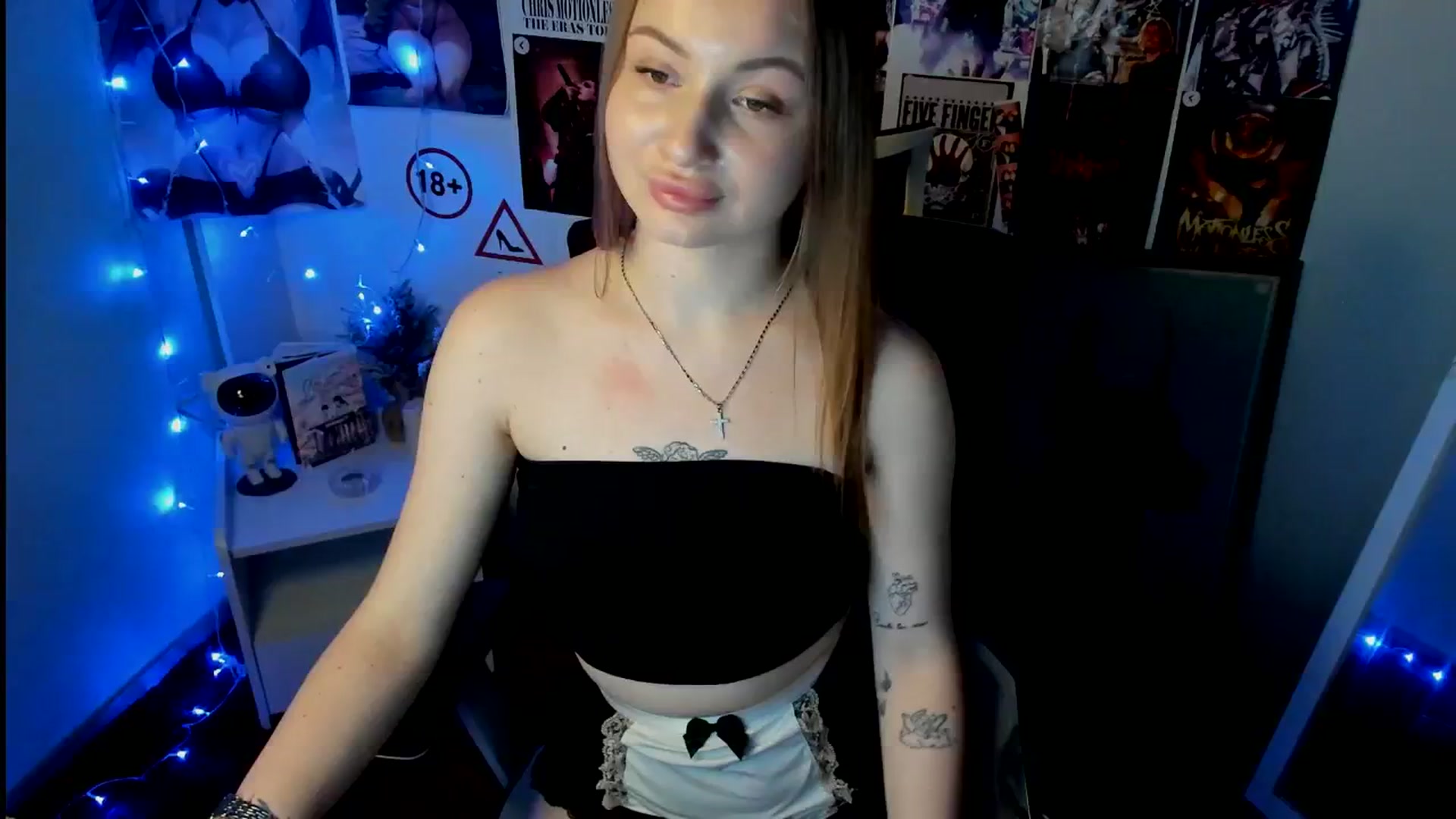 Gallery image thumbnail from Bony_Kiss's myfreecams stream on, 10/26/2025, 11:42 image 16 of 20