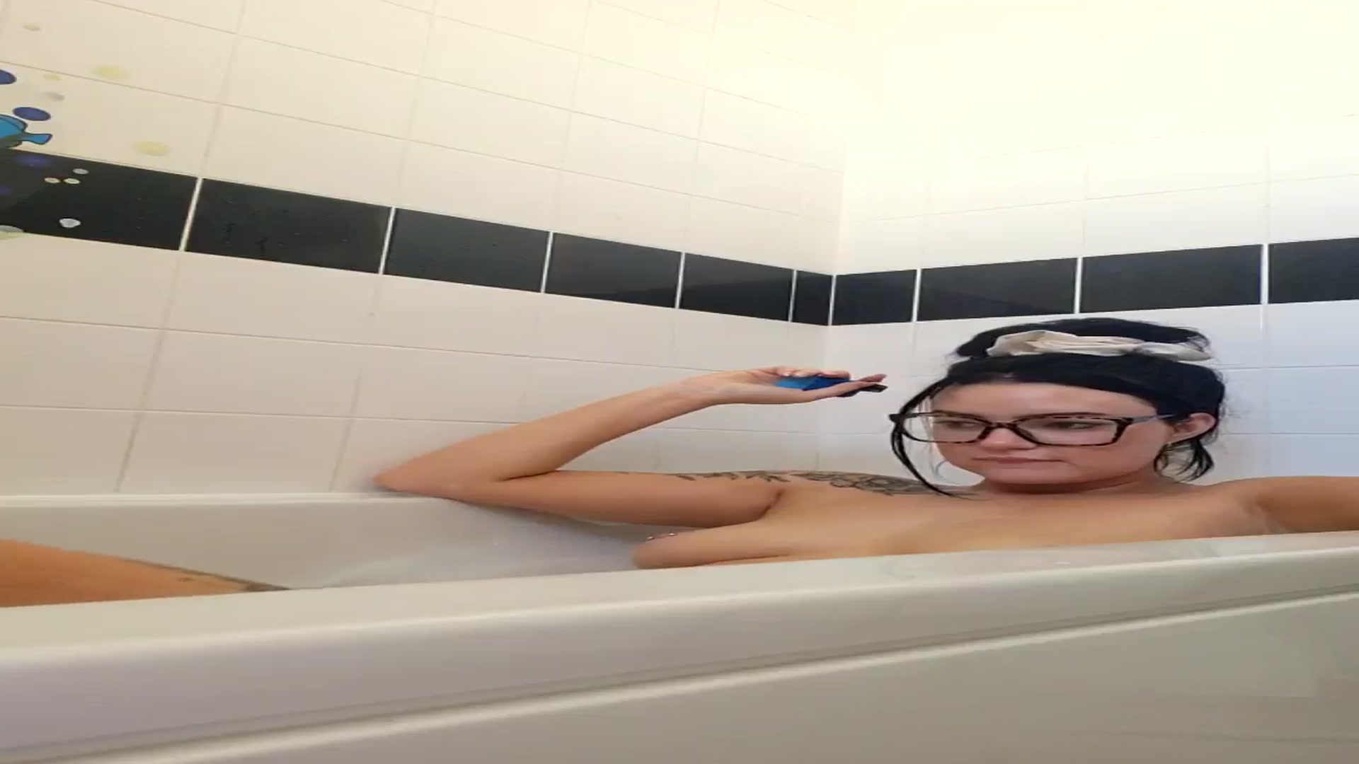 Gallery image thumbnail from BooXOXOX's myfreecams stream on, 09/17/2024, 12:21 image 2 of 20
