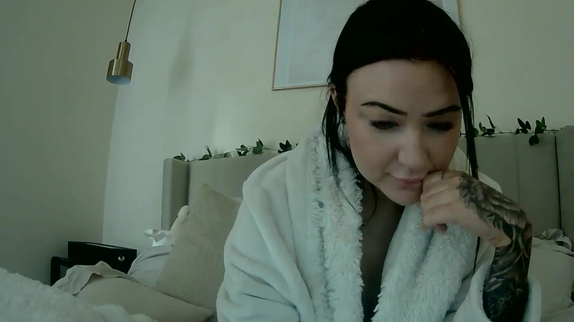 Gallery image thumbnail from BooXOXOX's myfreecams stream on, 12/09/2024, 14:28 image 9 of 20
