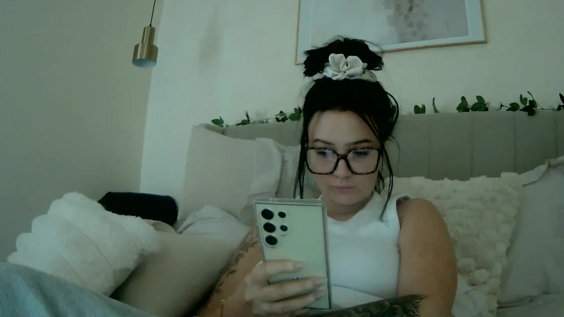 Gallery image thumbnail from BooXOXOX's myfreecams stream on, 12/10/2024, 14:04 image 16 of 20