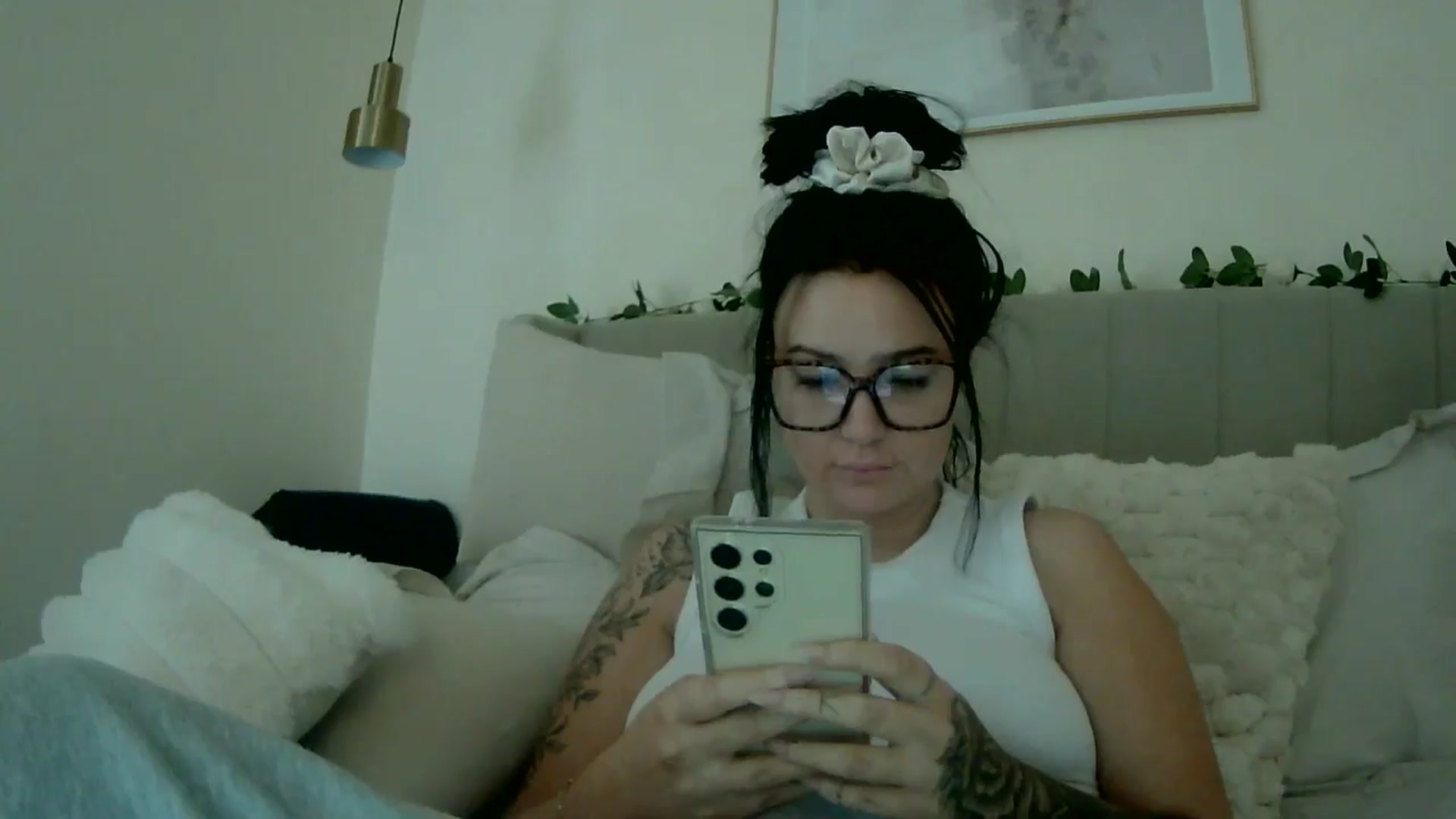 Gallery image thumbnail from BooXOXOX's myfreecams stream on, 12/10/2024, 14:04 image 14 of 20