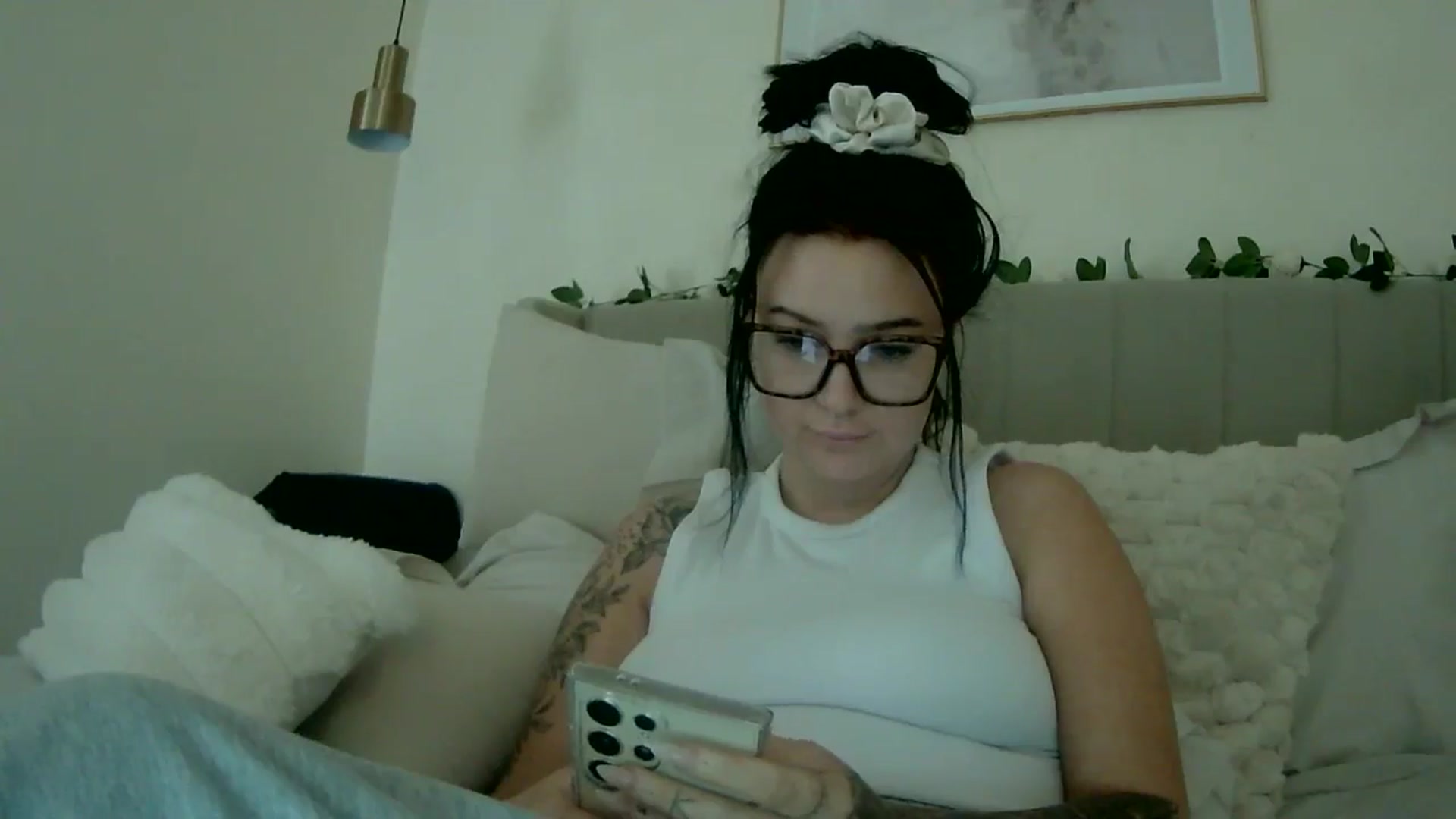 Gallery image thumbnail from BooXOXOX's myfreecams stream on, 12/10/2024, 14:04 image 11 of 20