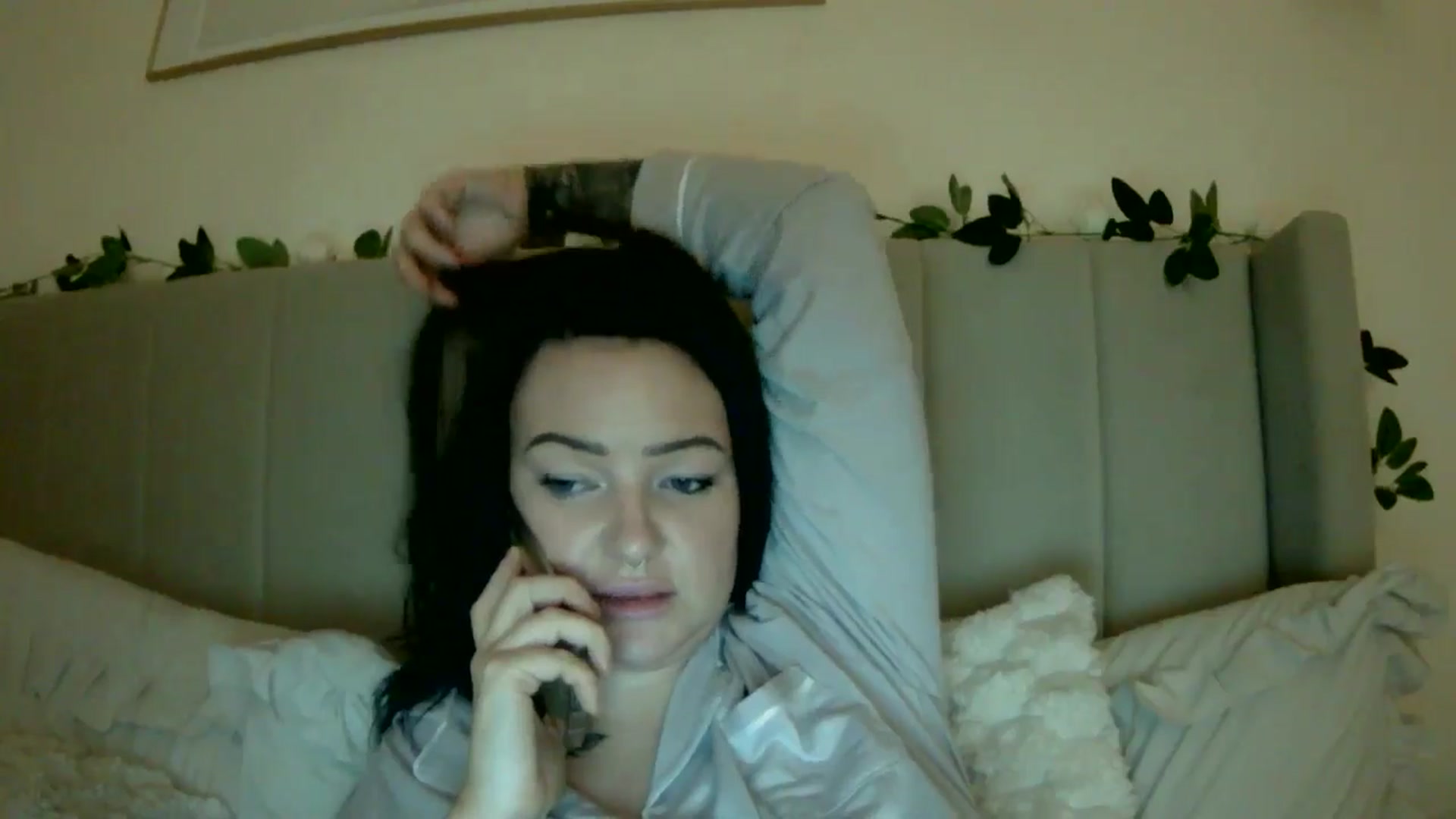 Gallery image thumbnail from BooXOXOX's myfreecams stream on, 12/15/2024, 23:31 image 15 of 20