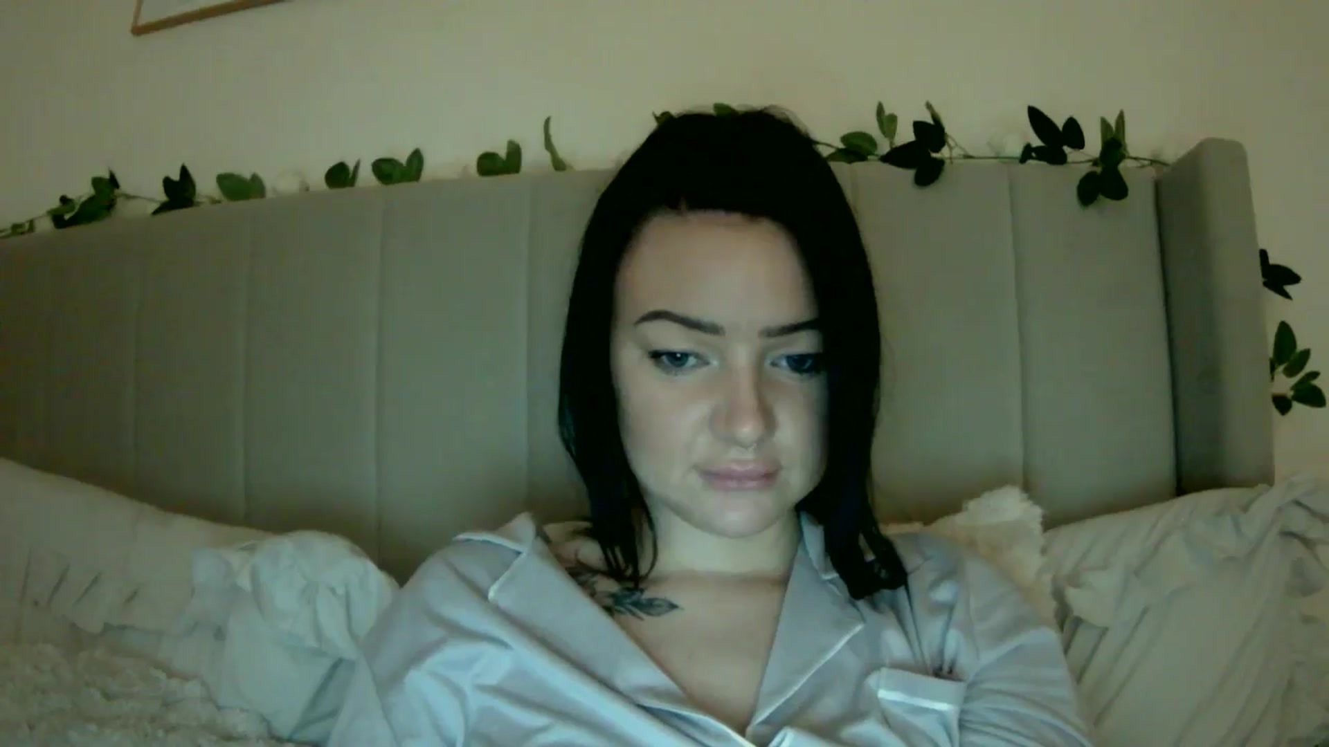 Gallery image thumbnail from BooXOXOX's myfreecams stream on, 12/15/2024, 23:31 image 11 of 20