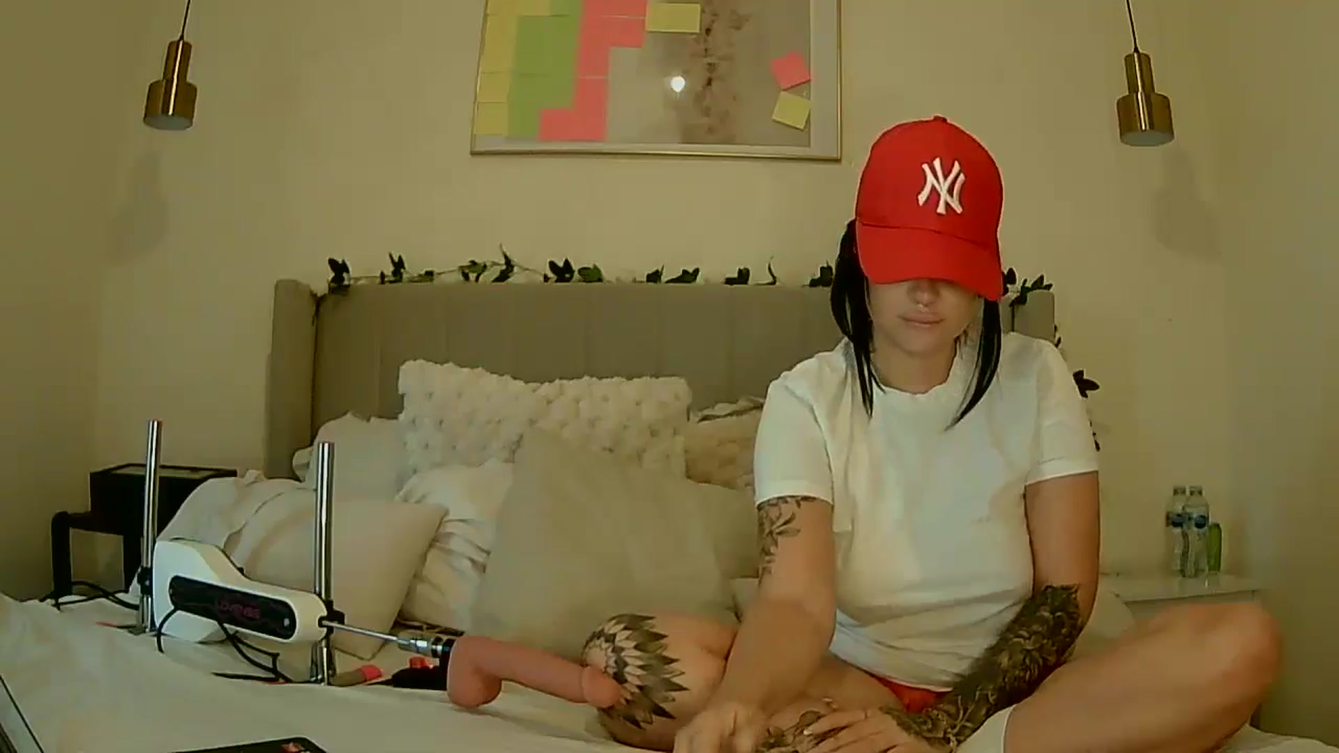 Gallery image thumbnail from BooXOXOX's myfreecams stream on, 01/21/2025, 13:22 image 10 of 20