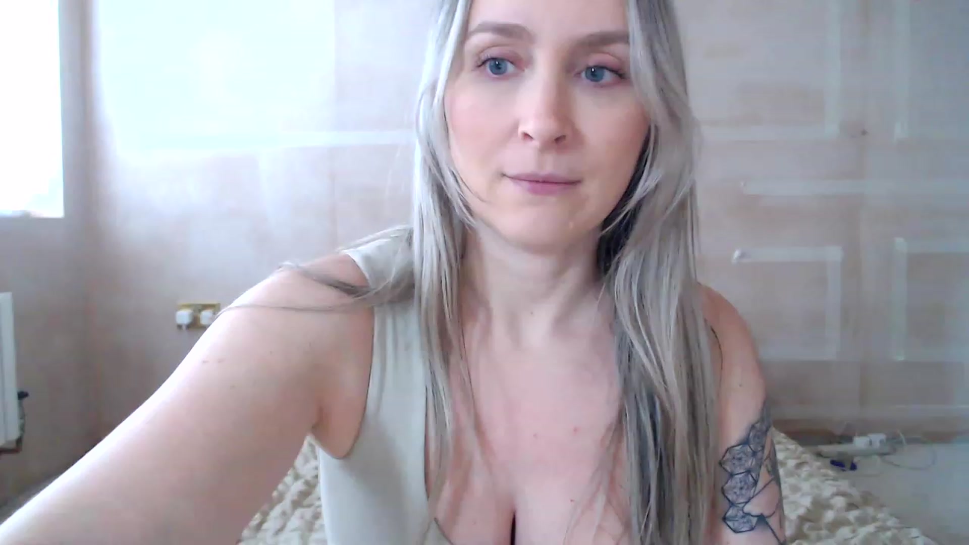 Gallery image thumbnail from Boob_Jiggler's myfreecams stream on, 01/22/2023, 15:42 image 4 of 20