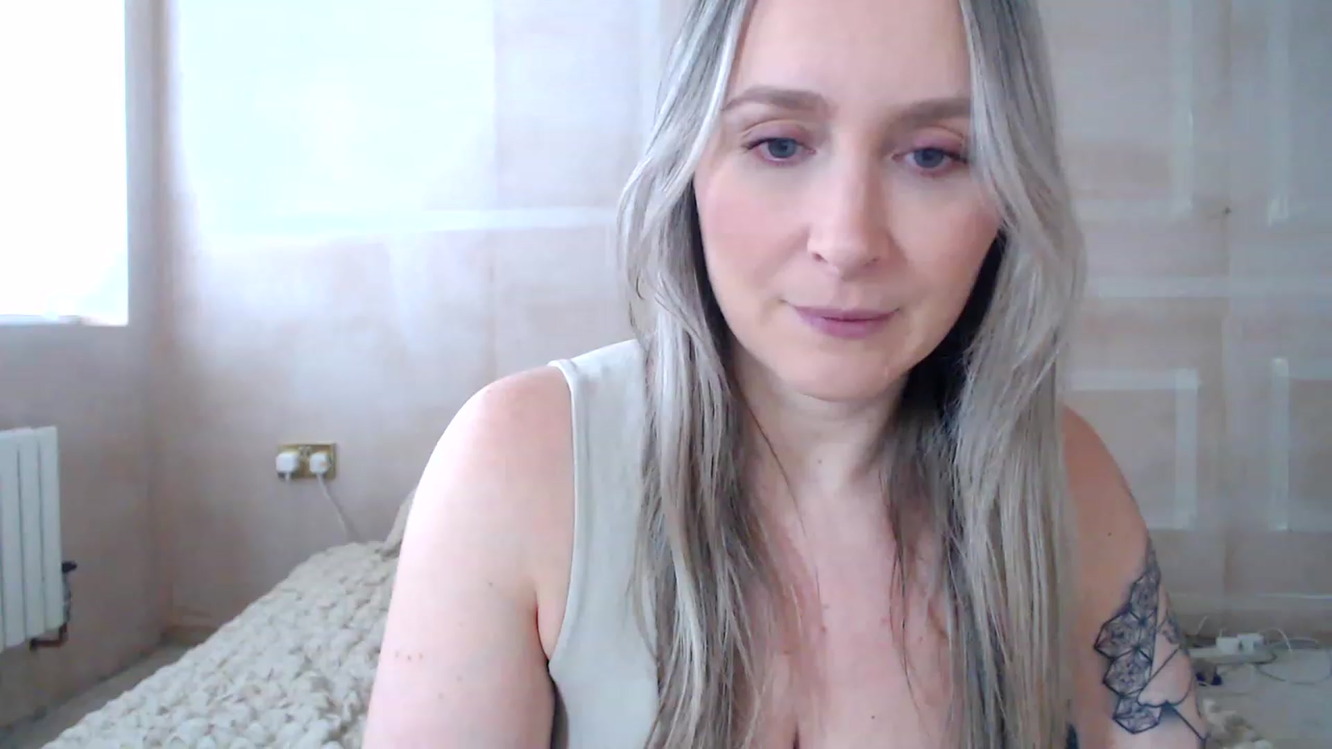 Gallery image thumbnail from Boob_Jiggler's myfreecams stream on, 01/22/2023, 15:42 image 6 of 20
