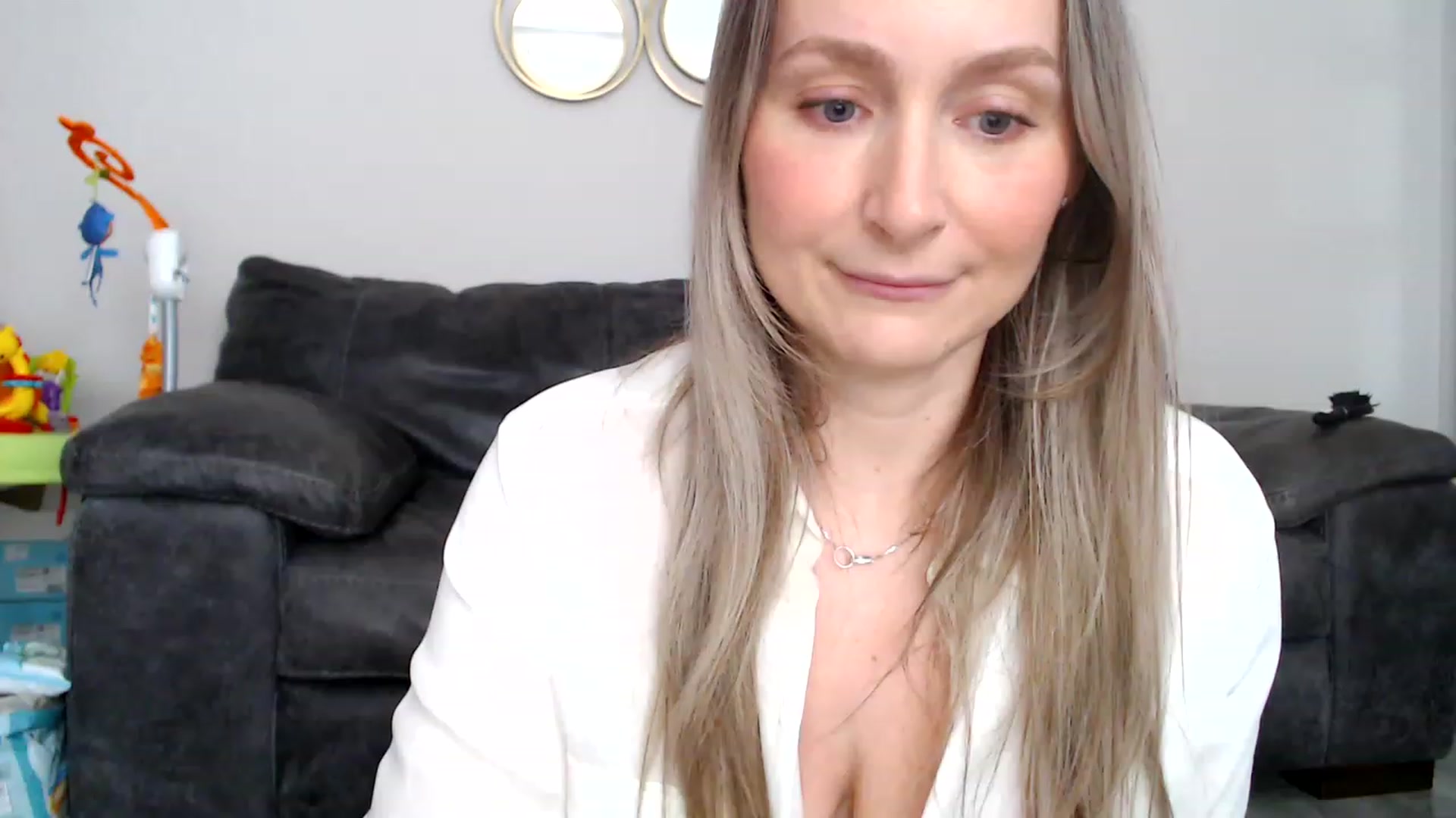 Gallery image thumbnail from Boob_Jiggler's myfreecams stream on, 05/12/2023, 10:22 image 18 of 20