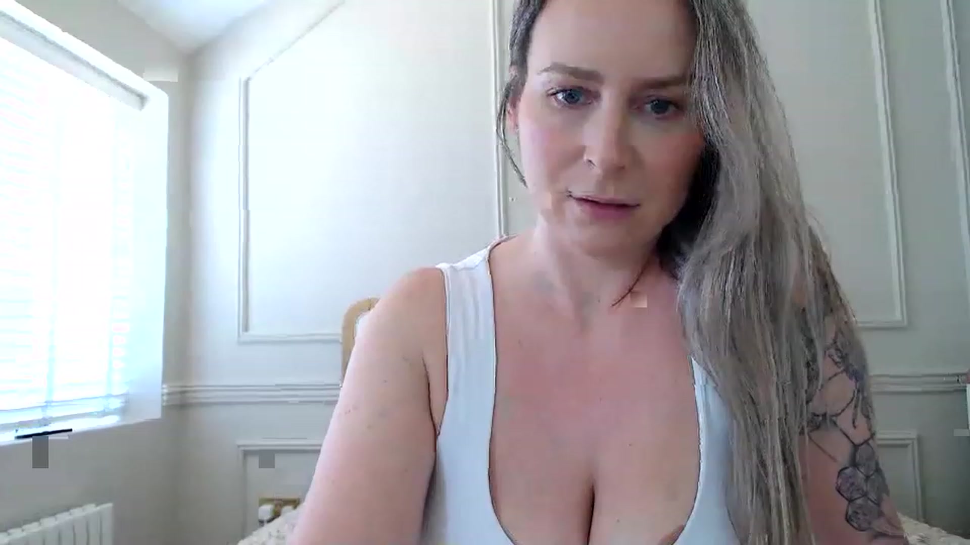 Gallery image thumbnail from Boob_Jiggler's myfreecams stream on, 06/15/2023, 12:04 image 10 of 20