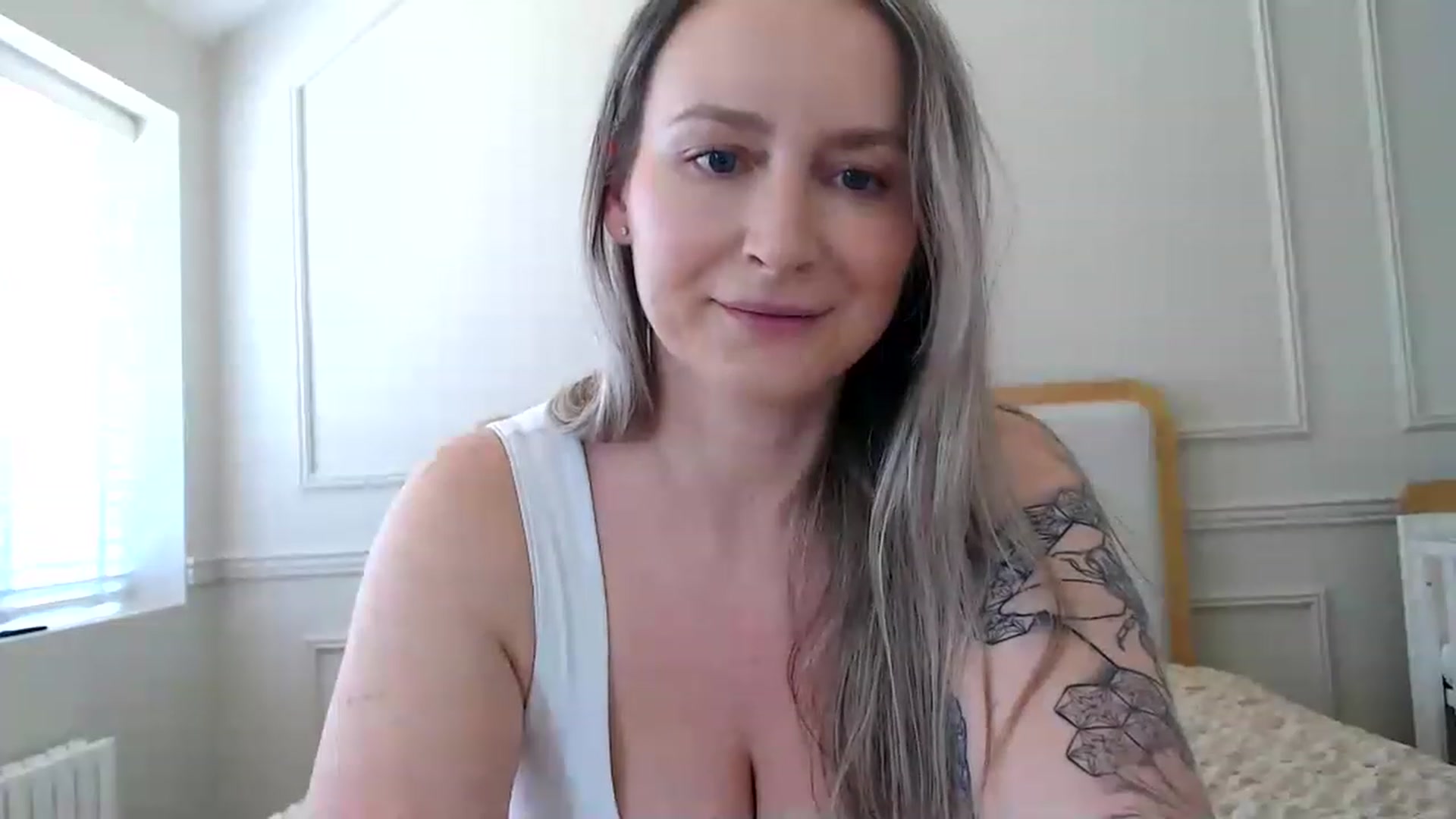 Gallery image thumbnail from Boob_Jiggler's myfreecams stream on, 06/15/2023, 12:04 image 15 of 20
