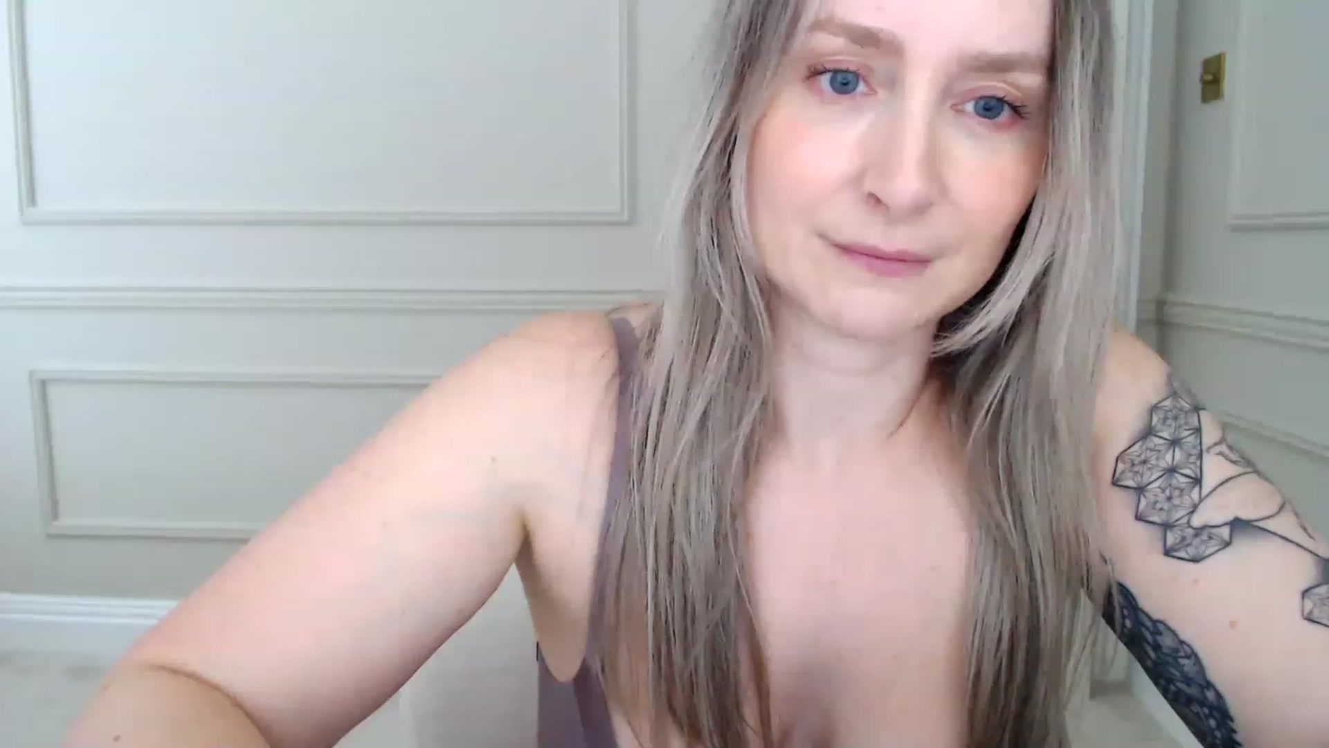 Gallery image thumbnail from Boob_Jiggler's myfreecams stream on, 07/13/2023, 13:00 image 4 of 20