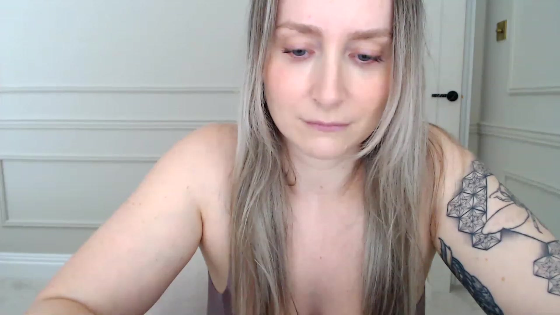 Gallery image thumbnail from Boob_Jiggler's myfreecams stream on, 07/13/2023, 13:00 image 15 of 20