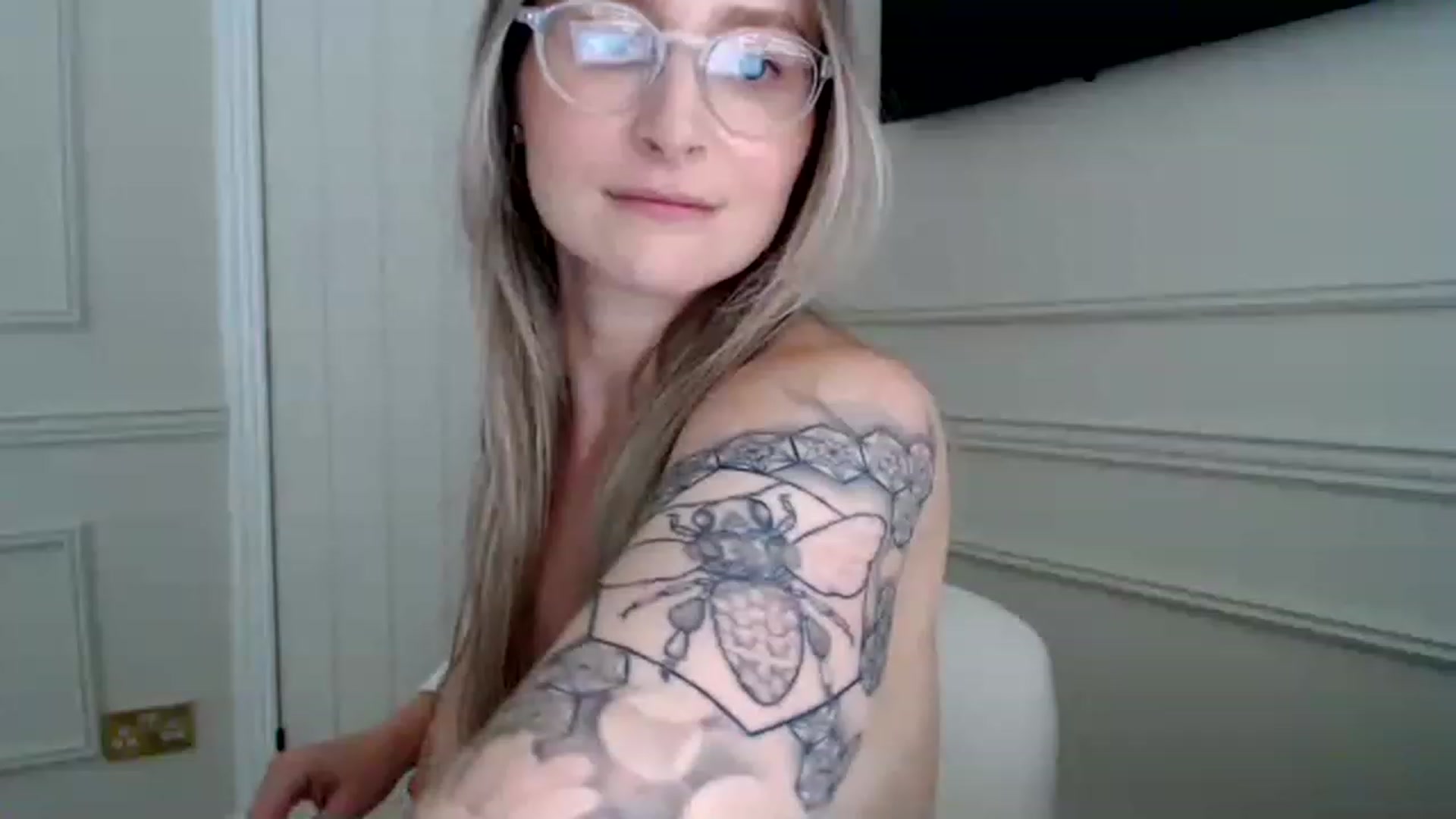 Gallery image thumbnail from Boob_Jiggler's myfreecams stream on, 07/31/2023, 12:59 image 6 of 20