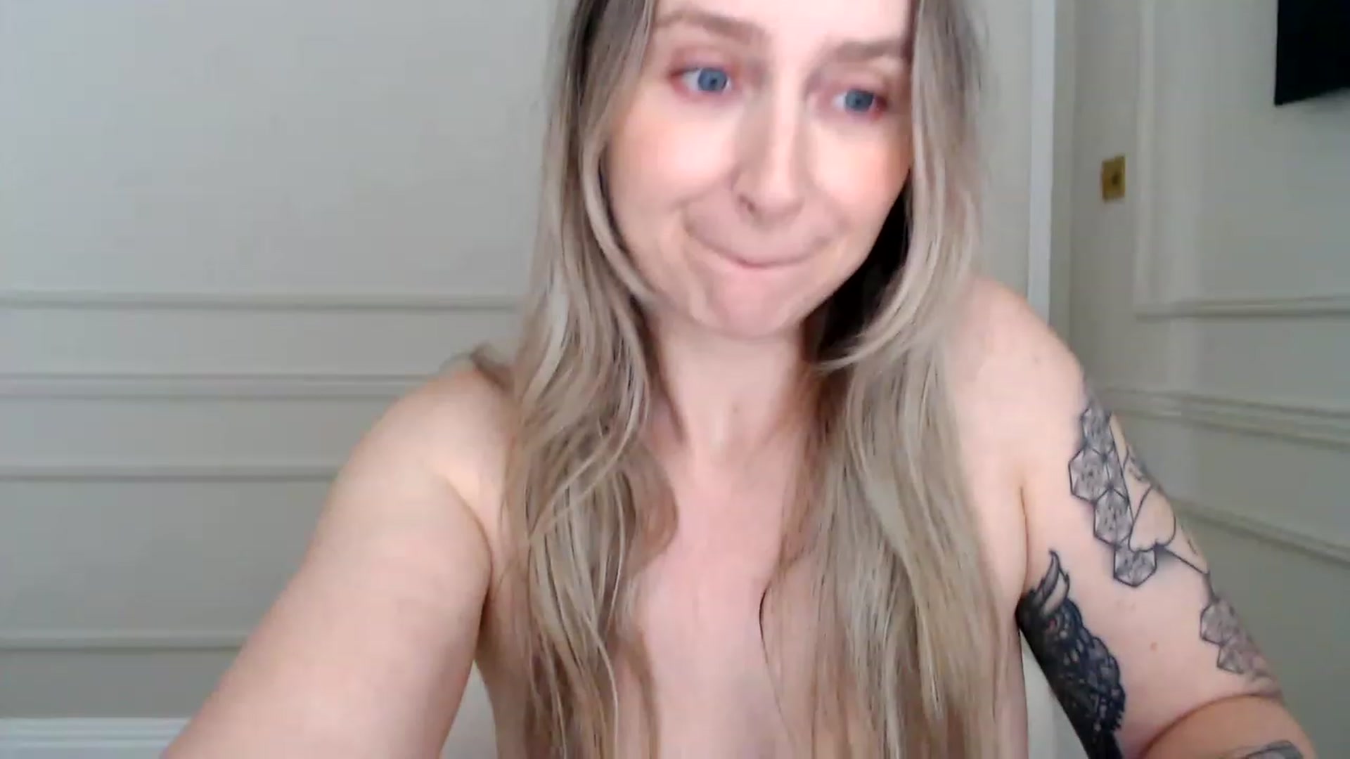Gallery image thumbnail from Boob_Jiggler's myfreecams stream on, 08/07/2023, 12:52 image 17 of 20