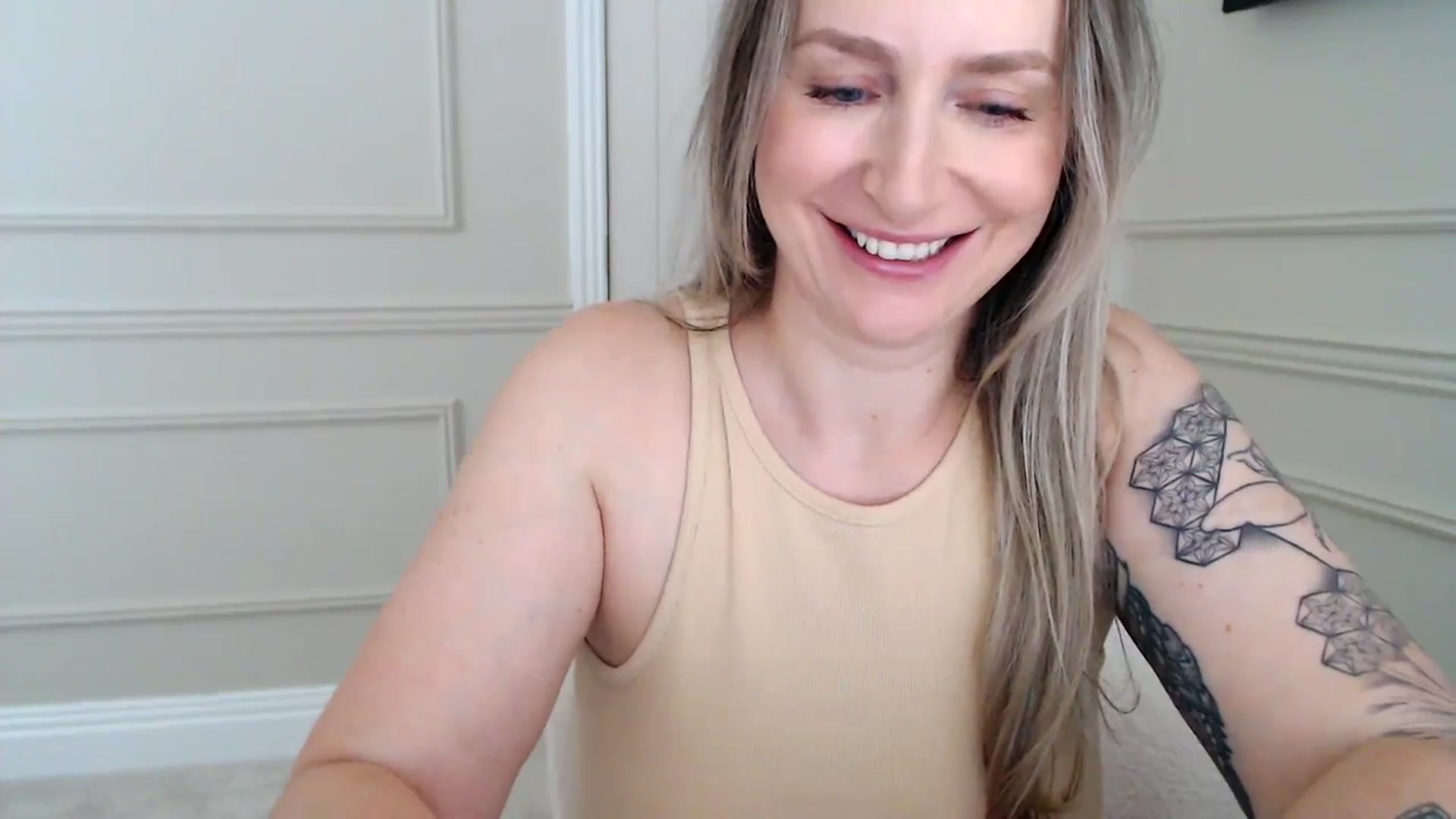 Gallery image thumbnail from Boob_Jiggler's myfreecams stream on, 09/06/2023, 13:59 image 11 of 20