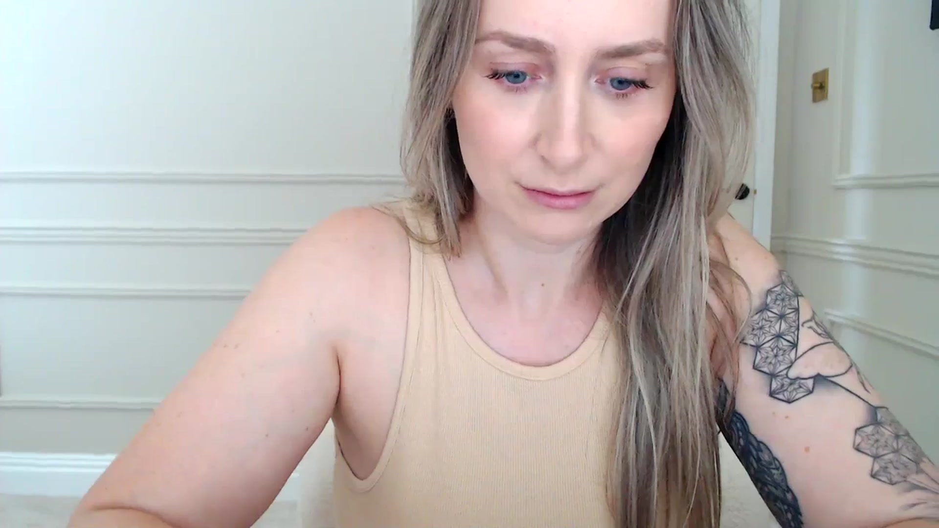 Gallery image thumbnail from Boob_Jiggler's myfreecams stream on, 09/06/2023, 13:59 image 5 of 20