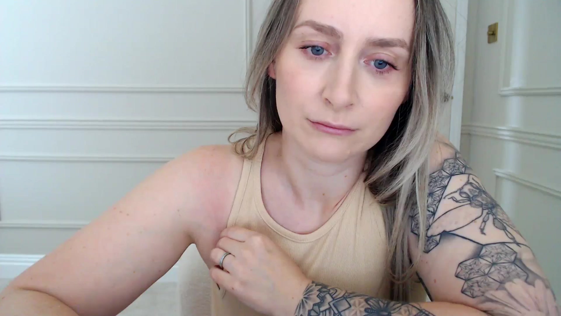 Gallery image thumbnail from Boob_Jiggler's myfreecams stream on, 09/06/2023, 13:59 image 8 of 20