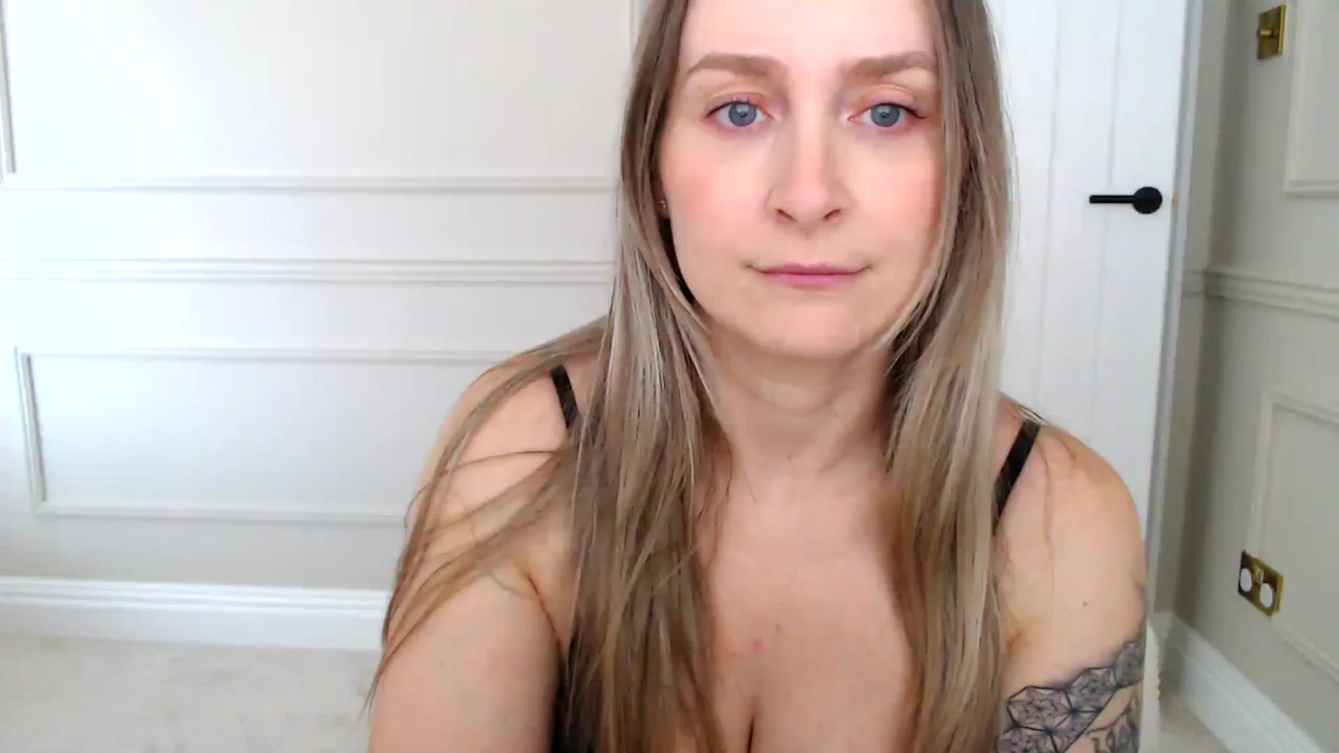 Gallery image thumbnail from Boob_Jiggler's myfreecams stream on, 11/15/2023, 11:58 image 1 of 20