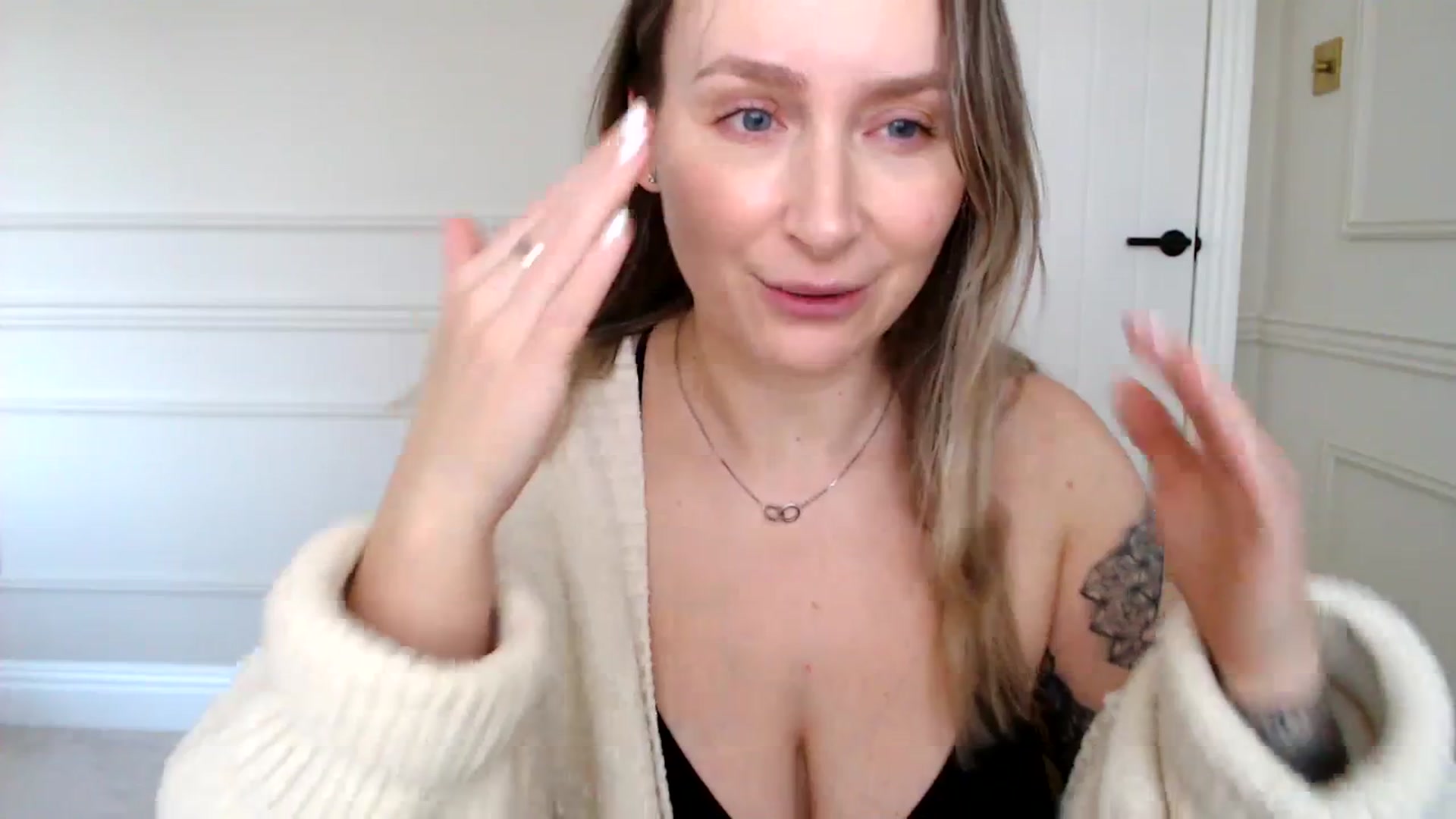 Gallery image thumbnail from Boob_Jiggler's myfreecams stream on, 12/19/2023, 14:56 image 7 of 20