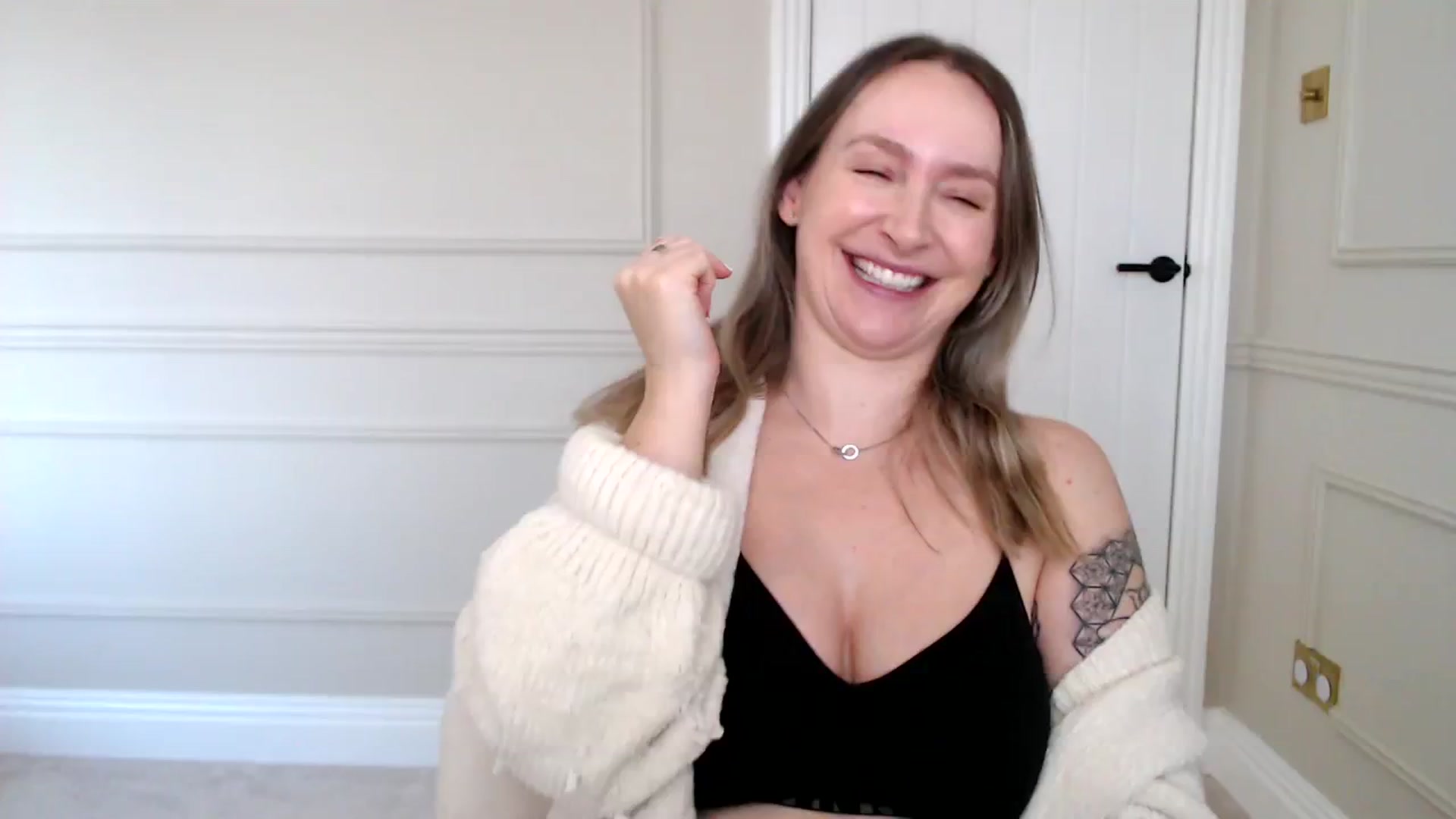 Gallery image thumbnail from Boob_Jiggler's myfreecams stream on, 12/19/2023, 14:56 image 1 of 20